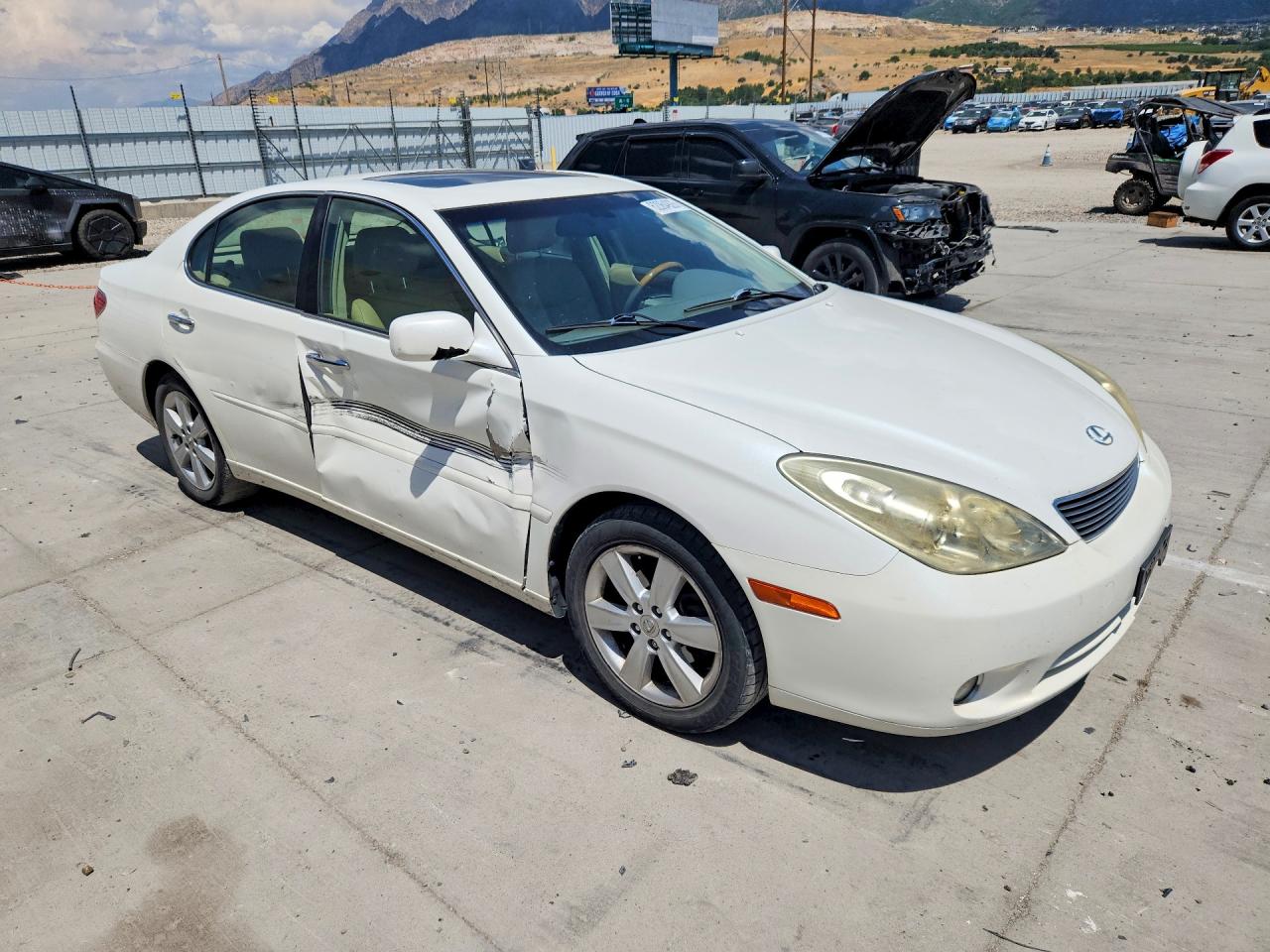 2005 Lexus Es 330 White vin: JTHBA30G755119645