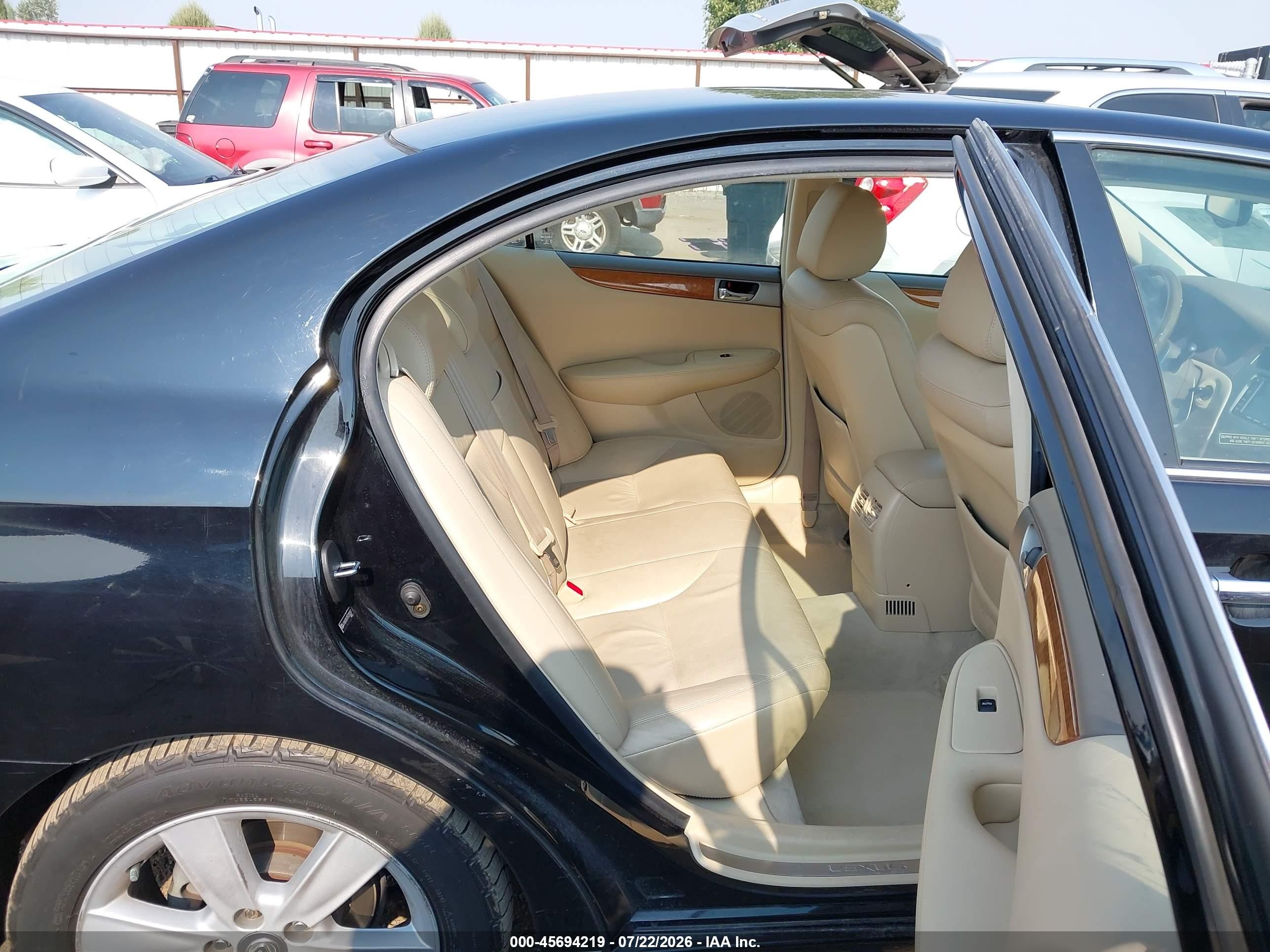 2005 Lexus Es 330 Black vin: JTHBA30G755120357