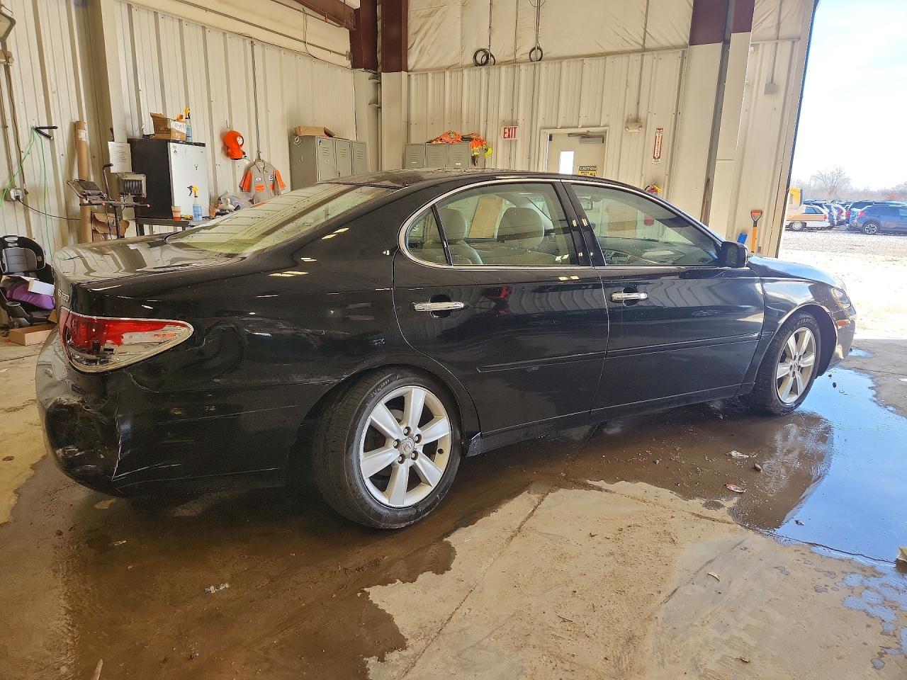 2005 Lexus Es 330 Base Черный vin: JTHBA30G755132671
