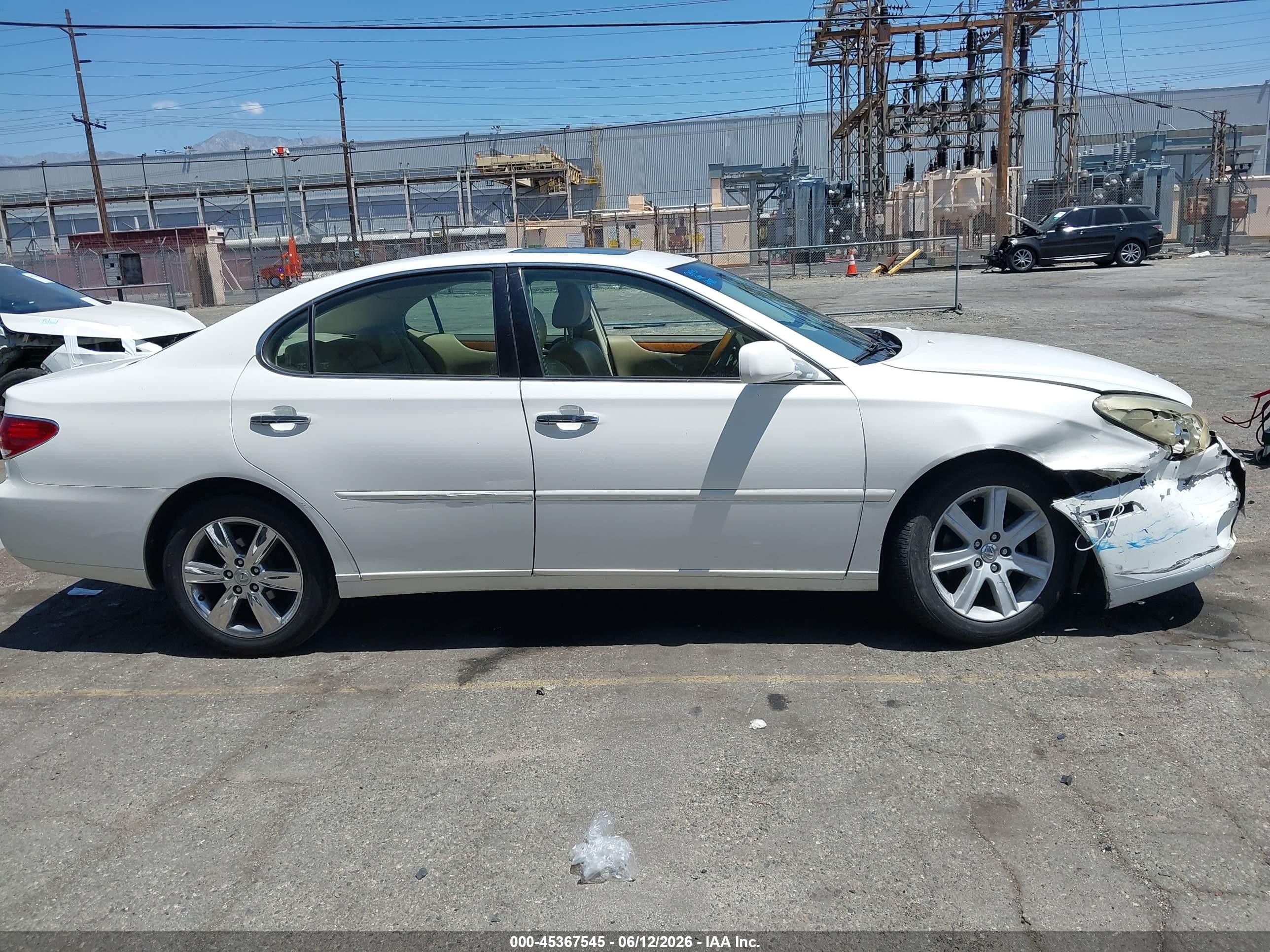 2005 Lexus Es 330   White vin: JTHBA30G755135568