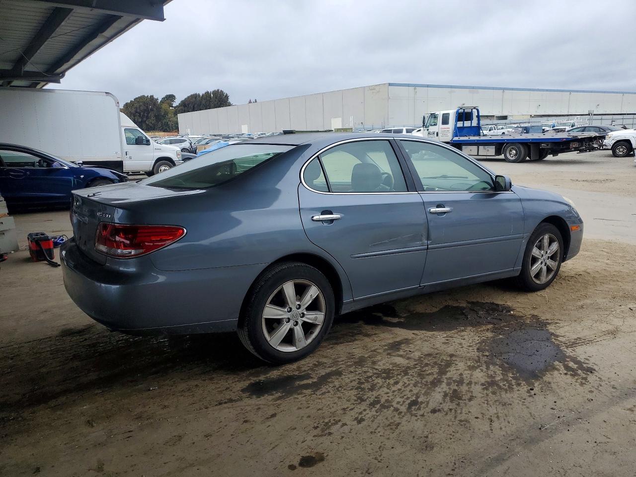 2005 Lexus Es 330 Gray vin: JTHBA30G755136056