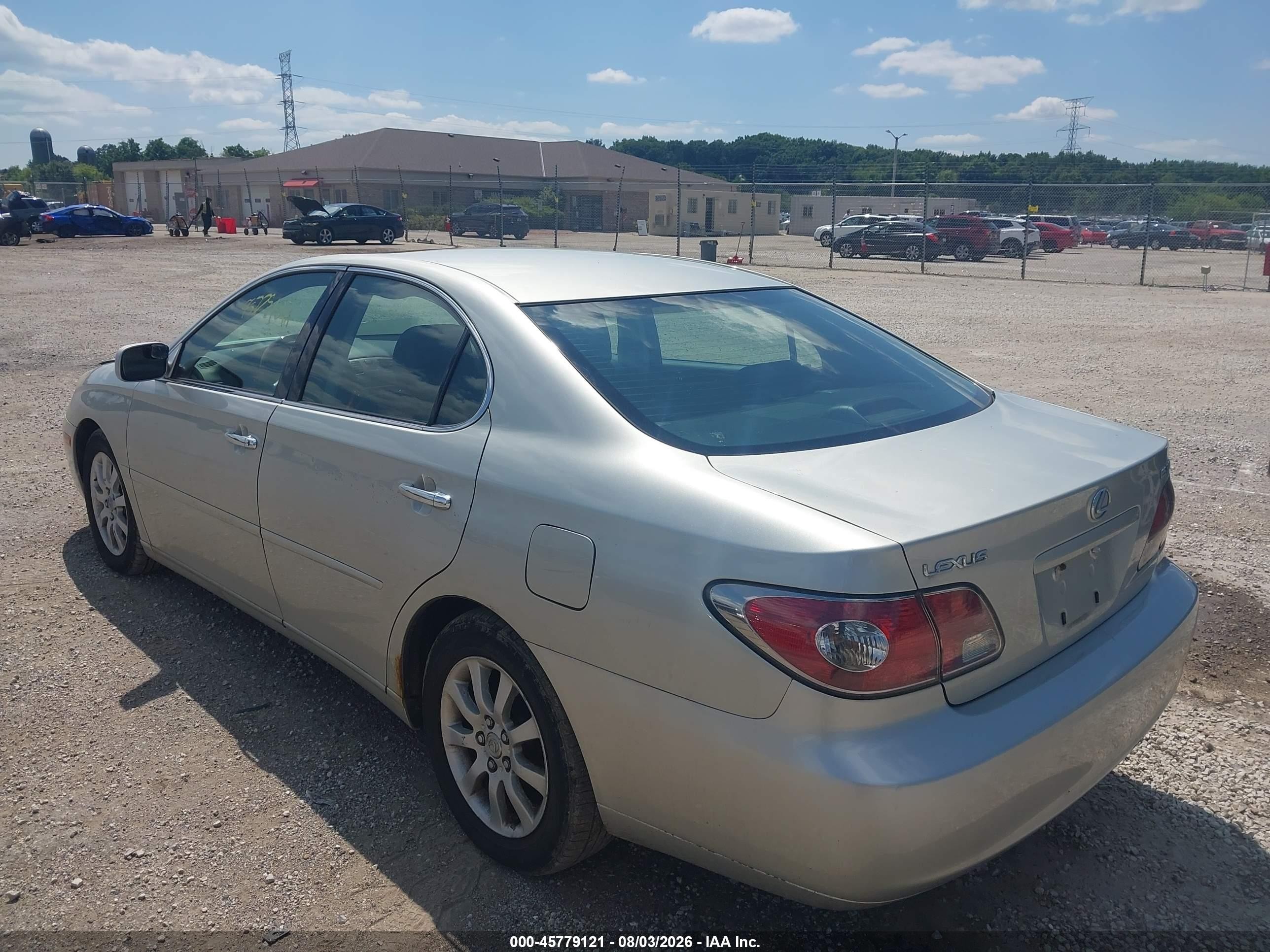 2004 Lexus Es 330   Silver vin: JTHBA30G845012375