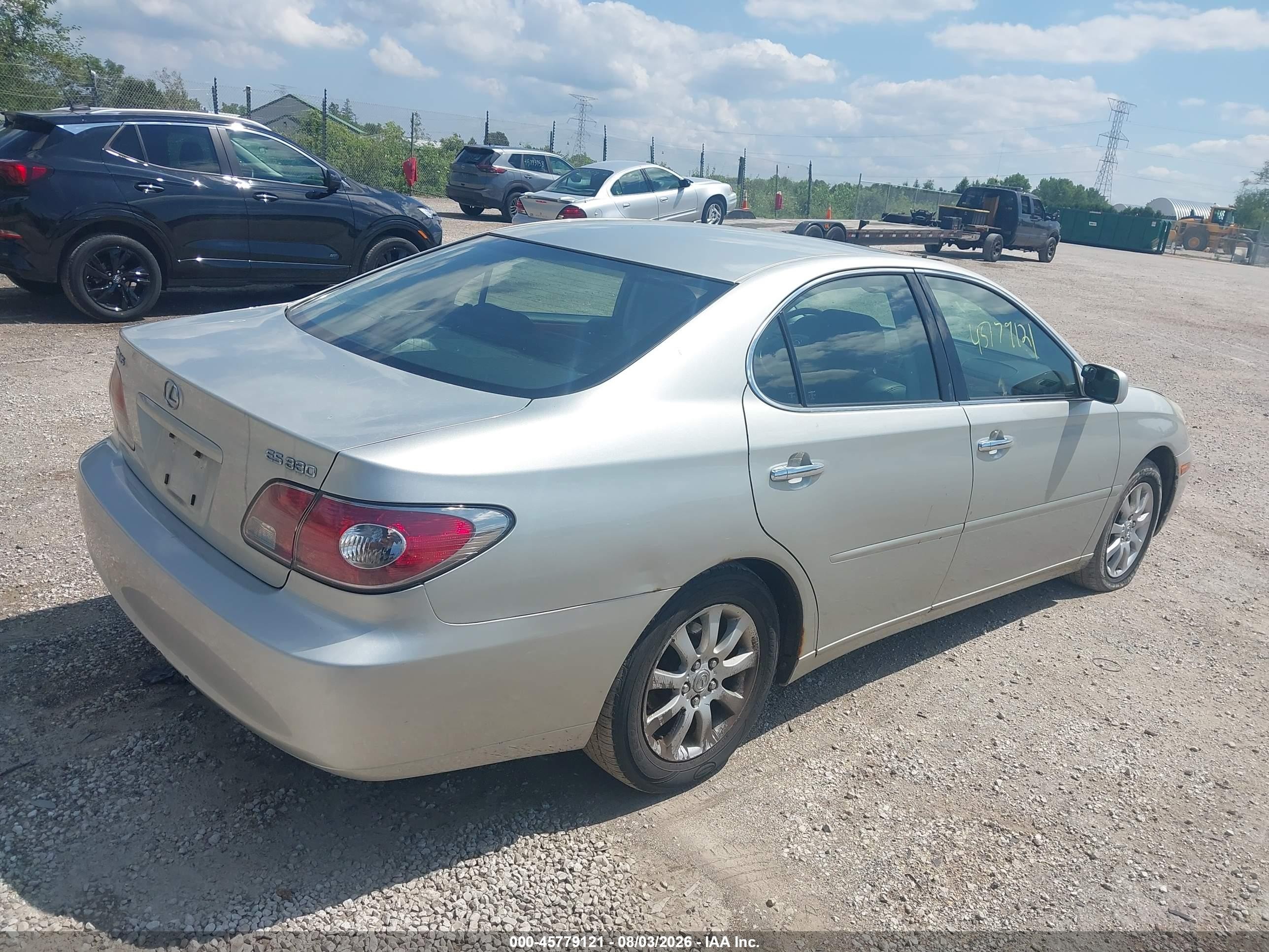 2004 Lexus Es 330   Silver vin: JTHBA30G845012375