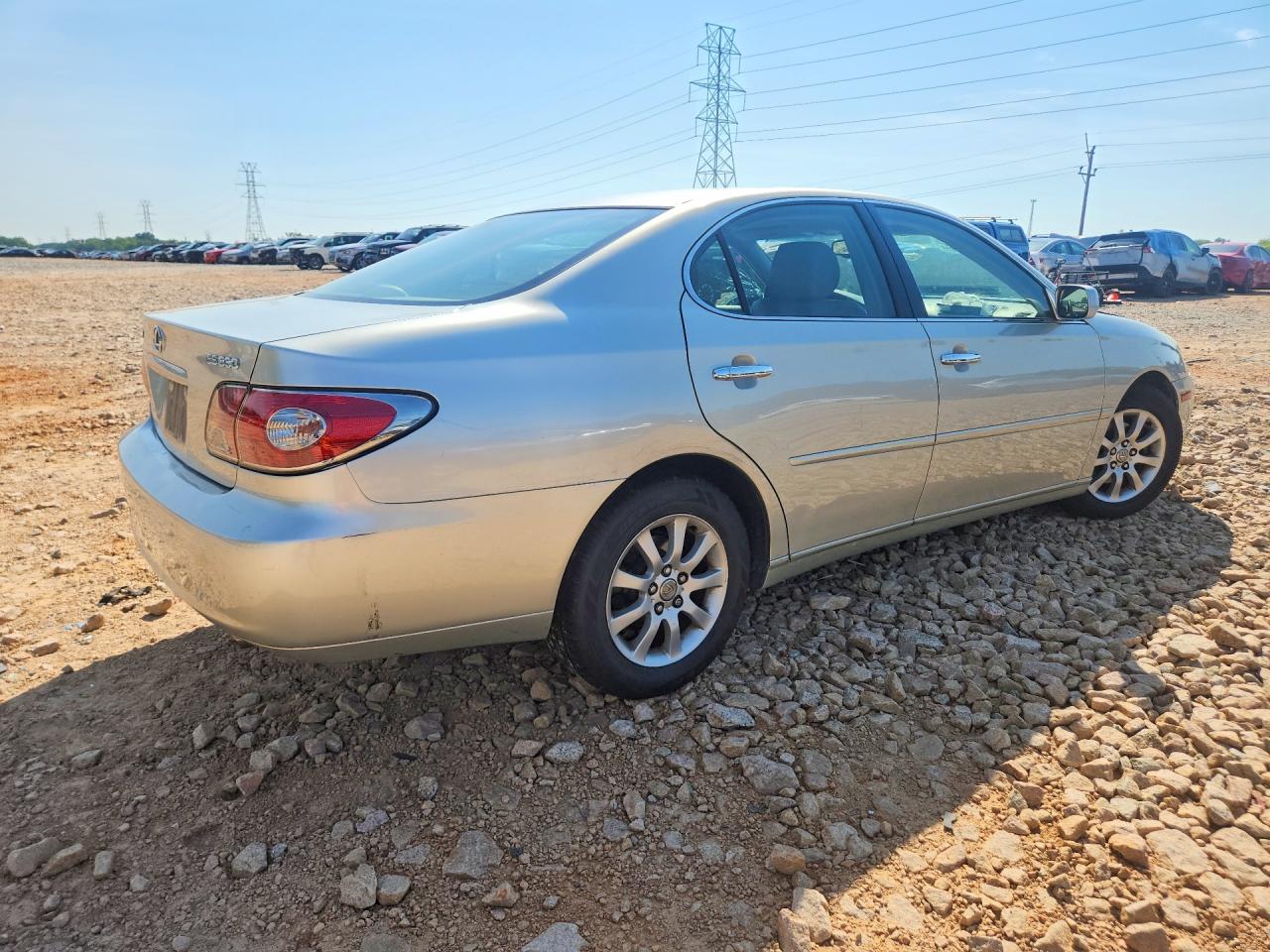 2004 Lexus Es 330 Silver vin: JTHBA30G845018175