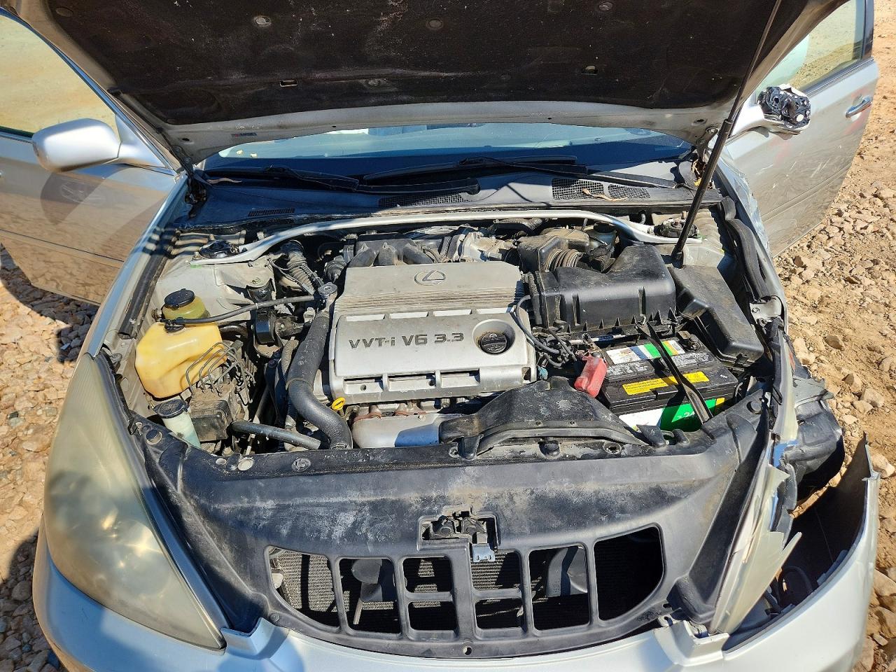 2004 Lexus Es 330 Silver vin: JTHBA30G845018175