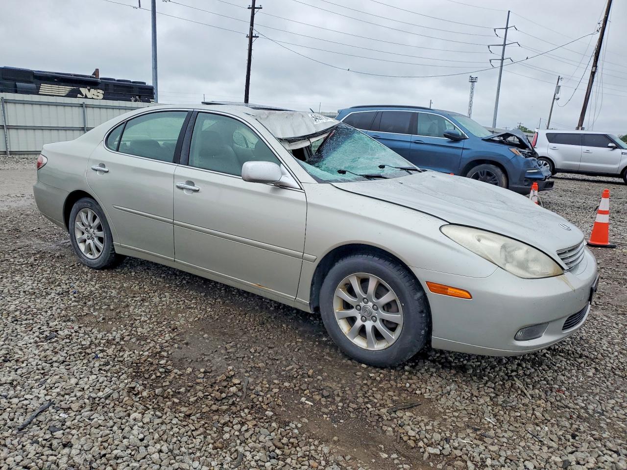 2004 Lexus Es 330 Silver vin: JTHBA30G845029225