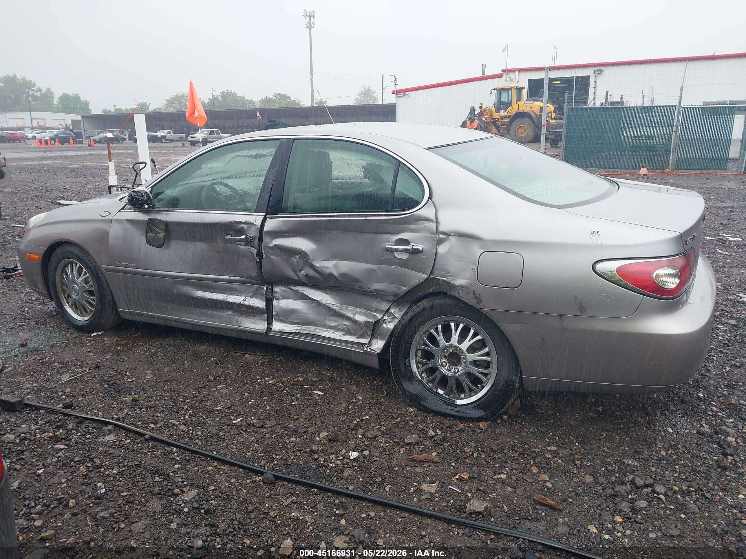 2004 Lexus Es 330 Silver vin: JTHBA30G845033971