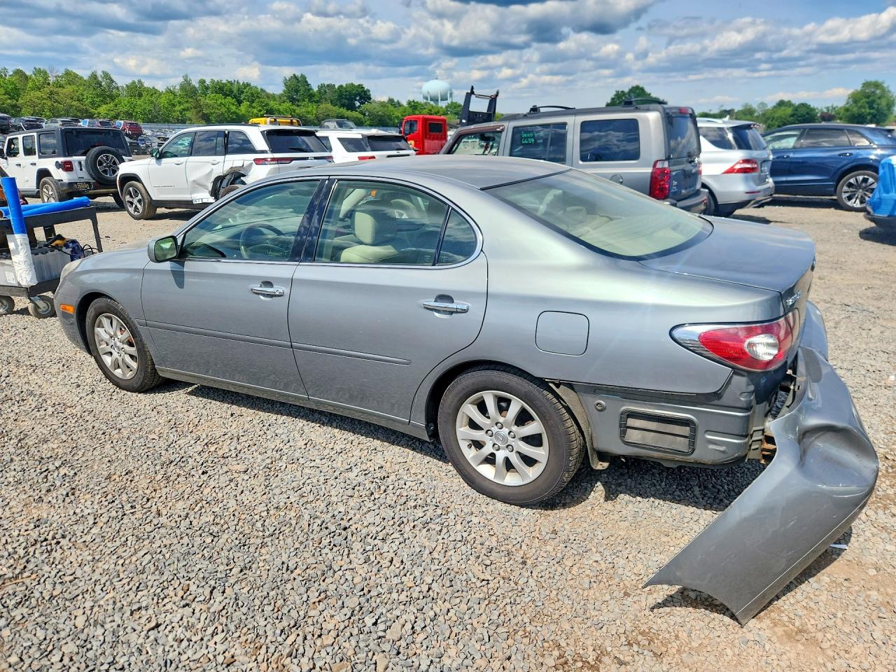 2004 Lexus Es 330 Gray vin: JTHBA30G845045537
