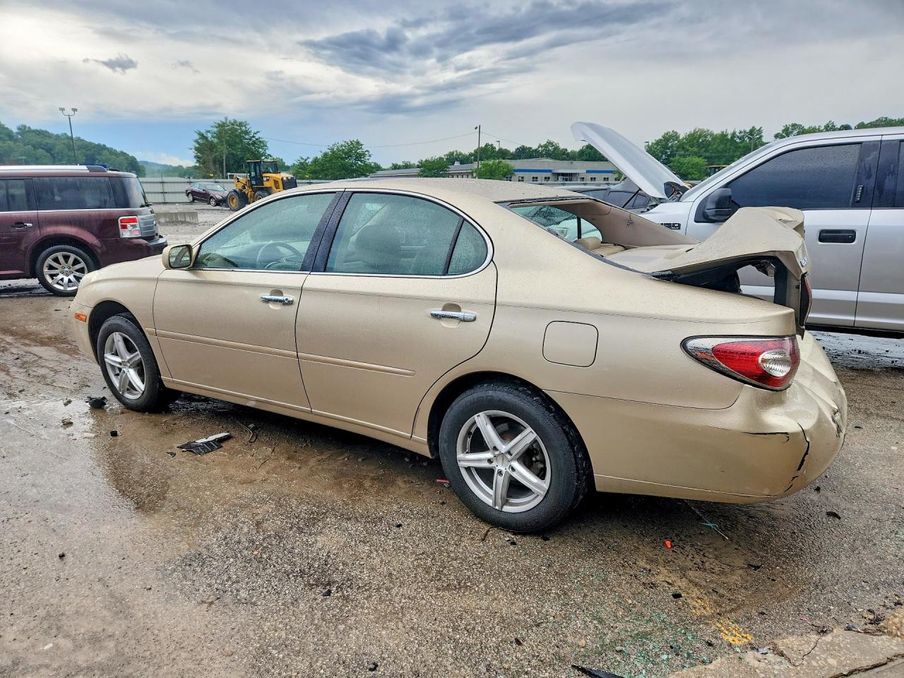 2004 Lexus Es 330 Кремовый vin: JTHBA30G845046185