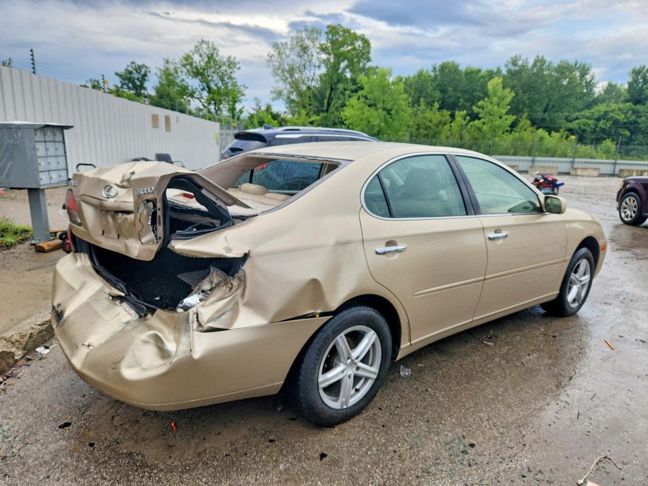 2004 Lexus Es 330 Кремовый vin: JTHBA30G845046185