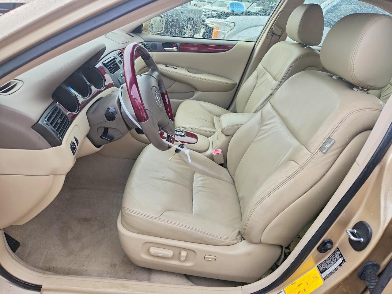 2004 Lexus Es 330 Кремовый vin: JTHBA30G845046185
