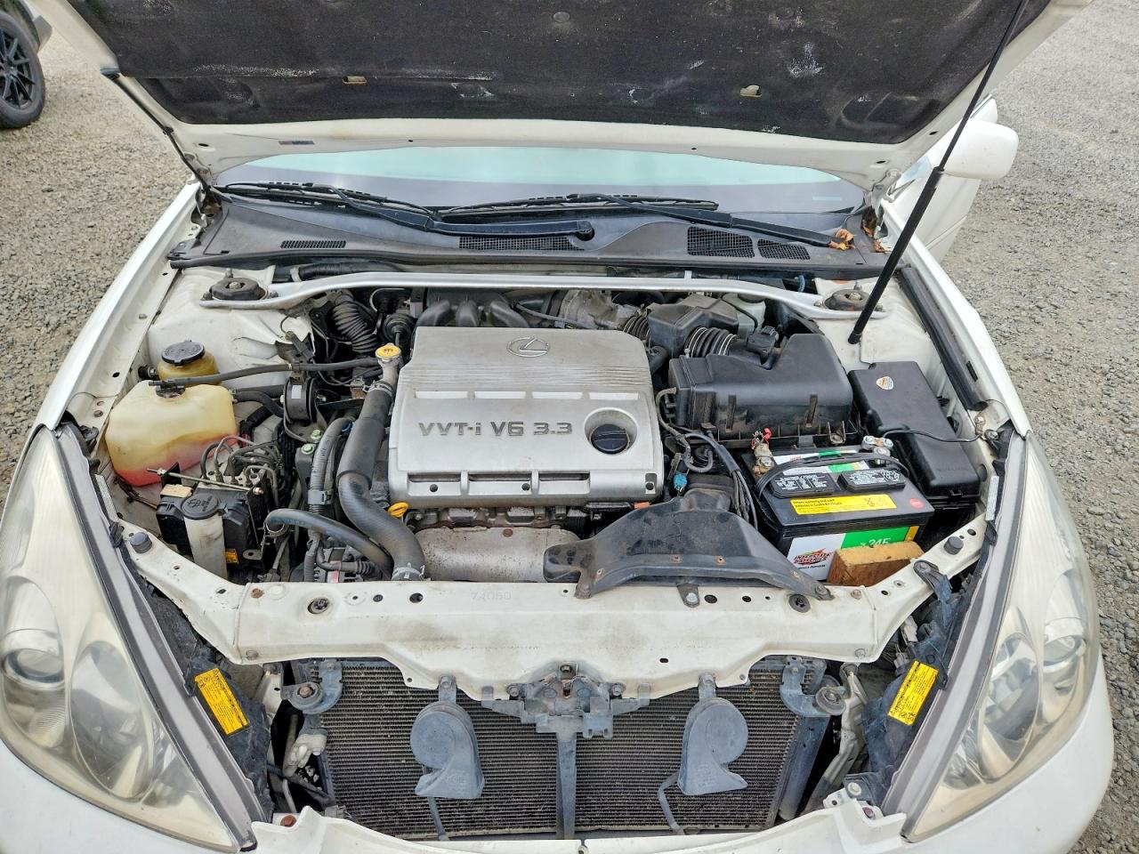 2005 Lexus Es 330 Base White vin: JTHBA30G855067622