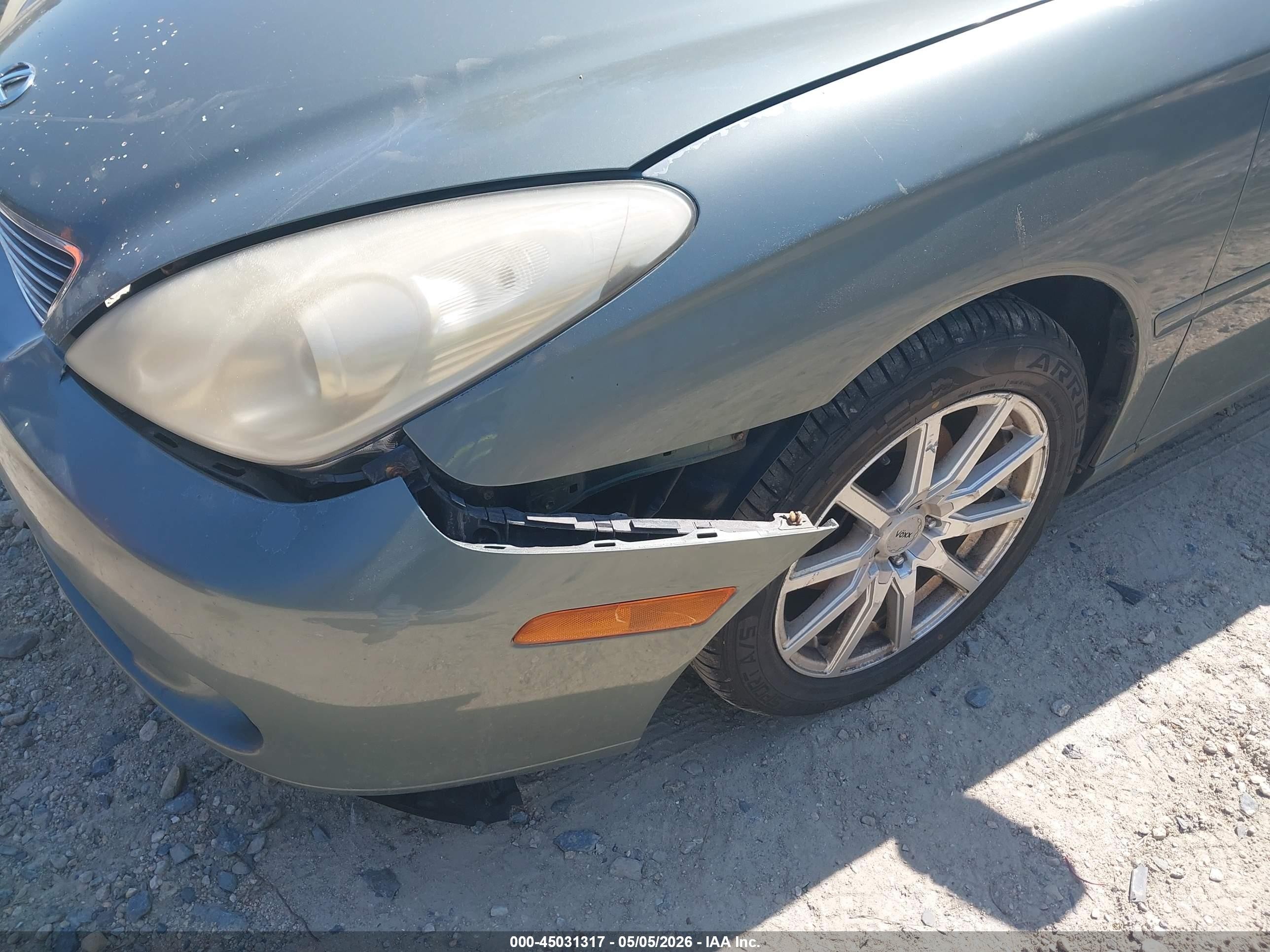 2005 Lexus Es 330   Green vin: JTHBA30G855093136