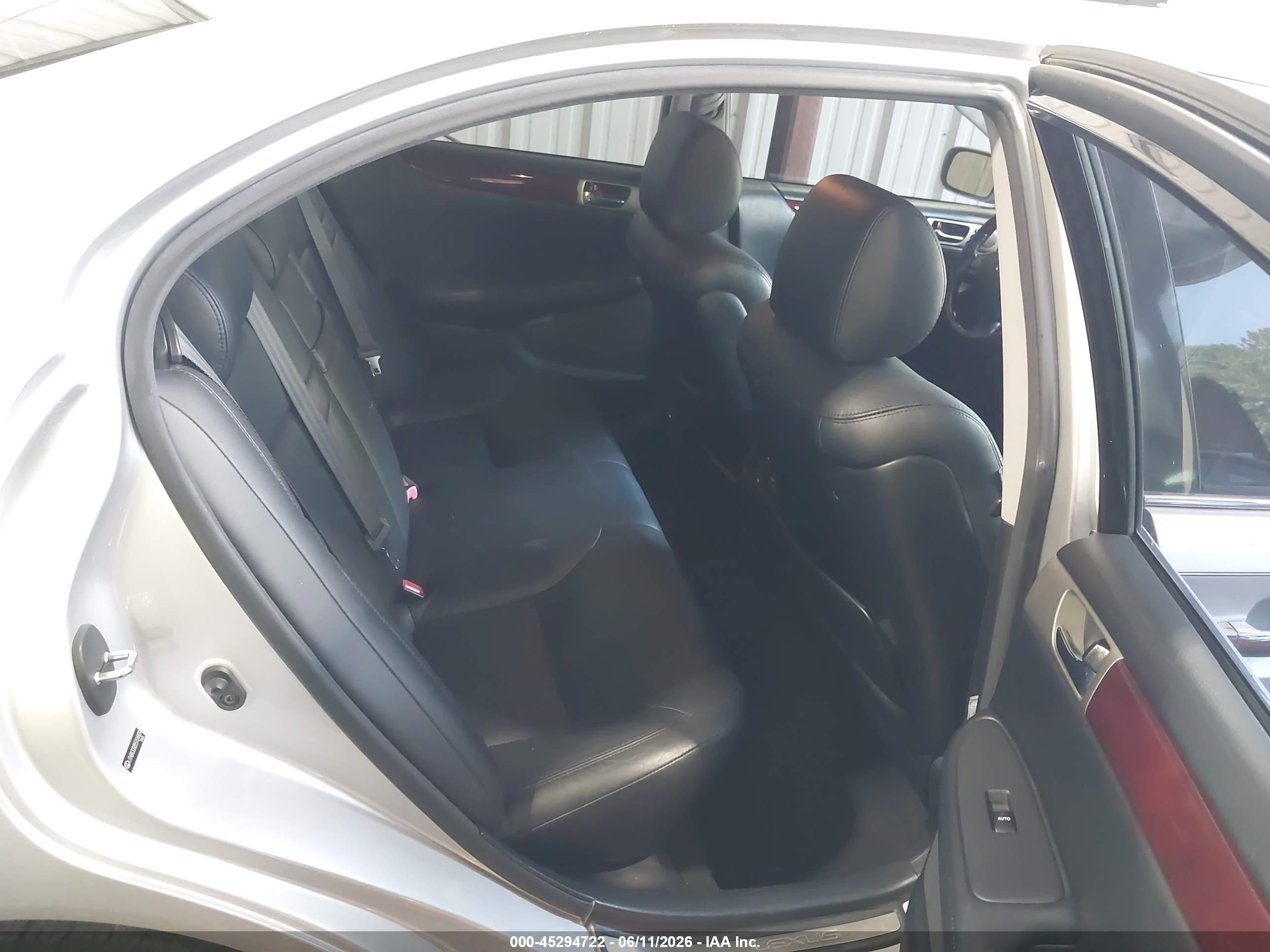 2005 Lexus Es 330   Silver vin: JTHBA30G855104409