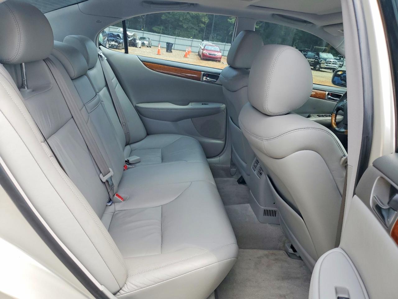 2005 Lexus Es 330 Silver vin: JTHBA30G855108928