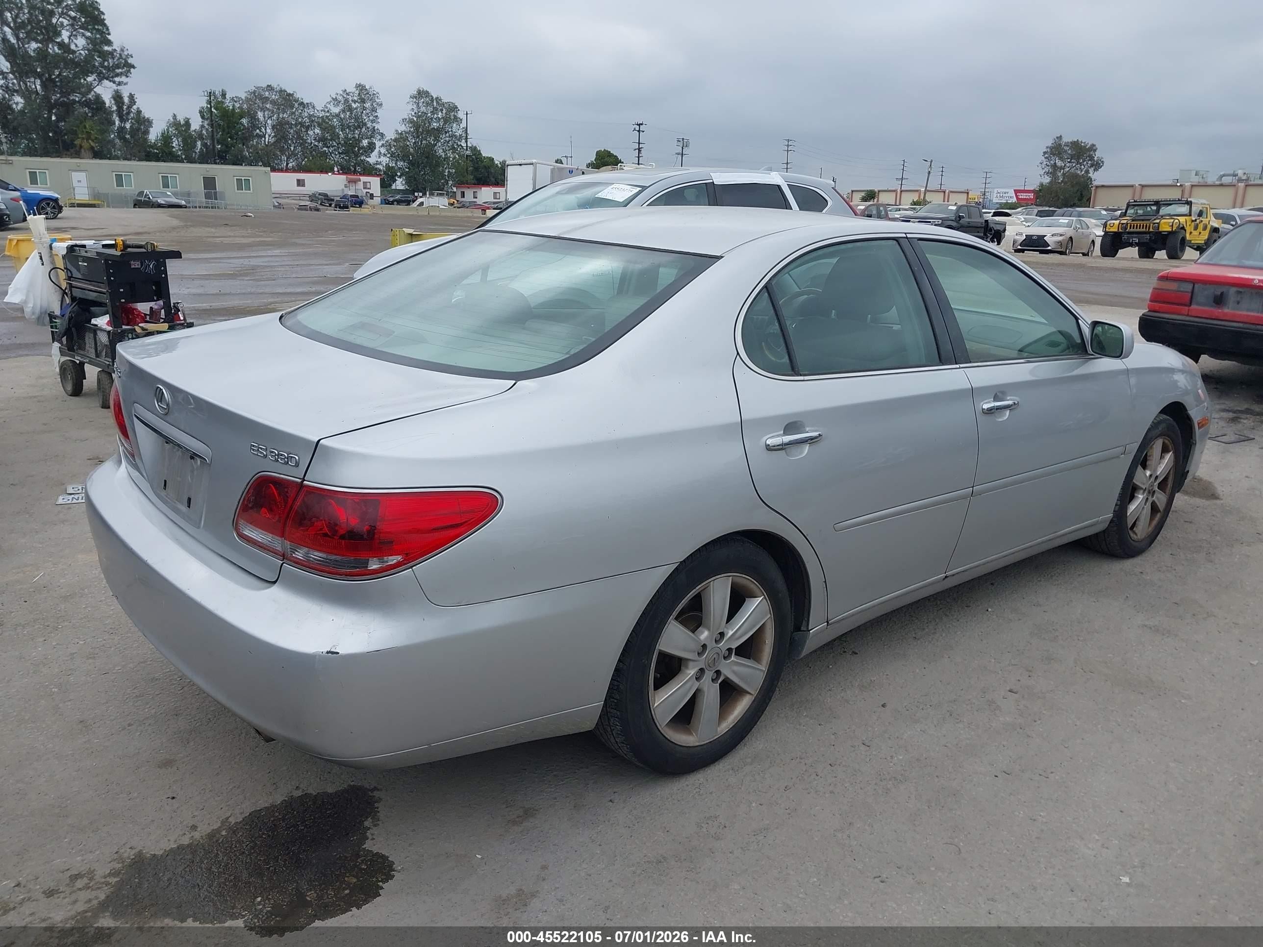2005 Lexus Es 330   Silver vin: JTHBA30G855112073