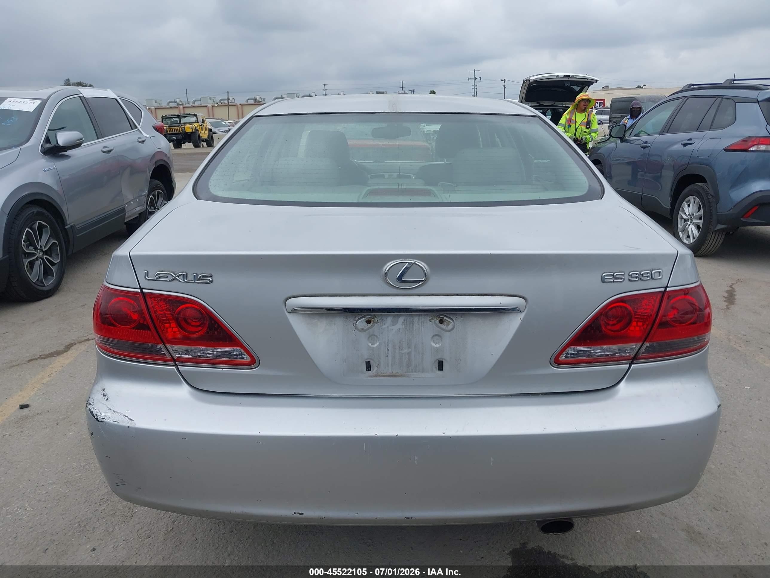 2005 Lexus Es 330   Silver vin: JTHBA30G855112073