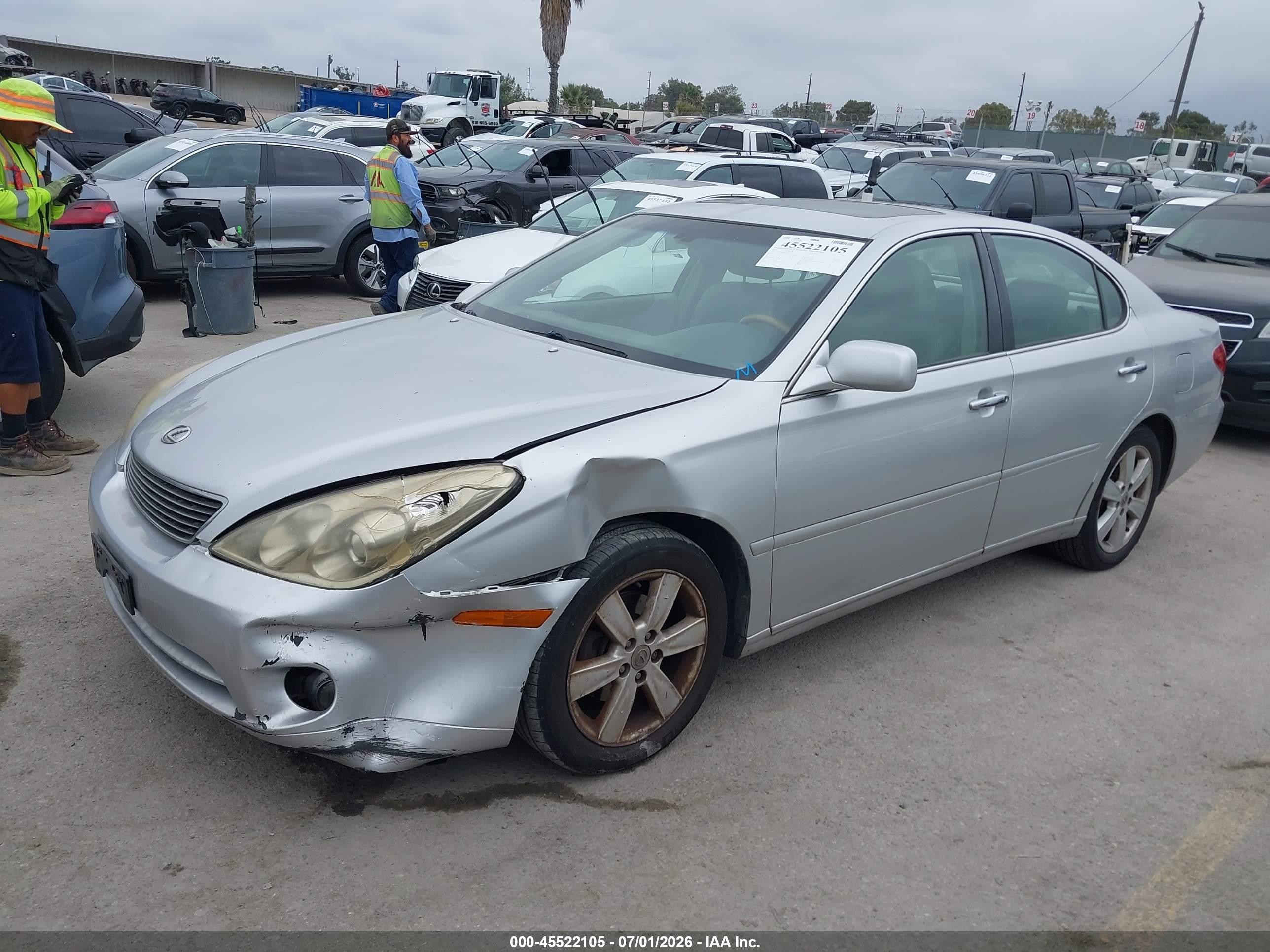 2005 Lexus Es 330   Silver vin: JTHBA30G855112073