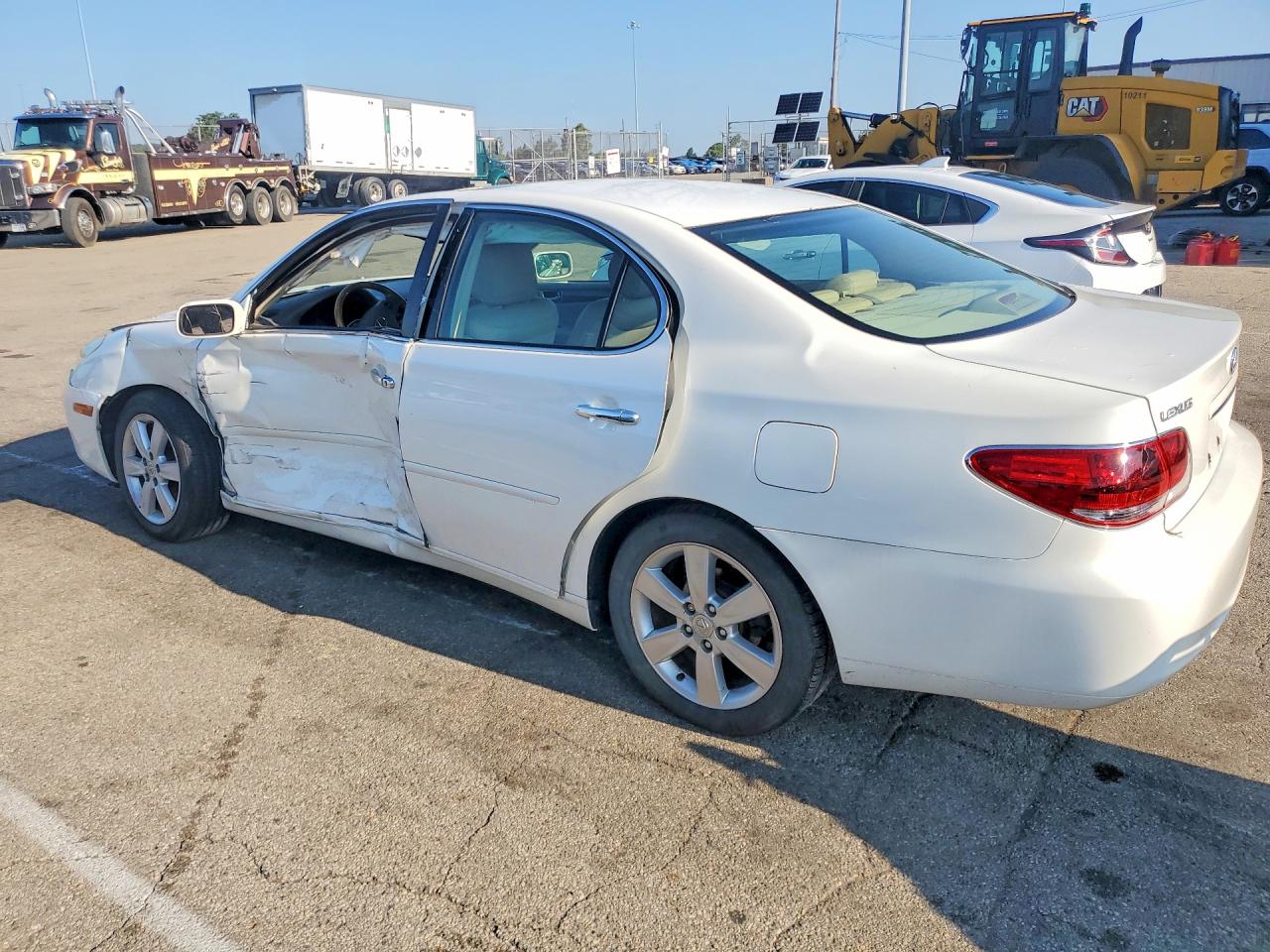 2005 Lexus Es 330 Белый vin: JTHBA30G855119248