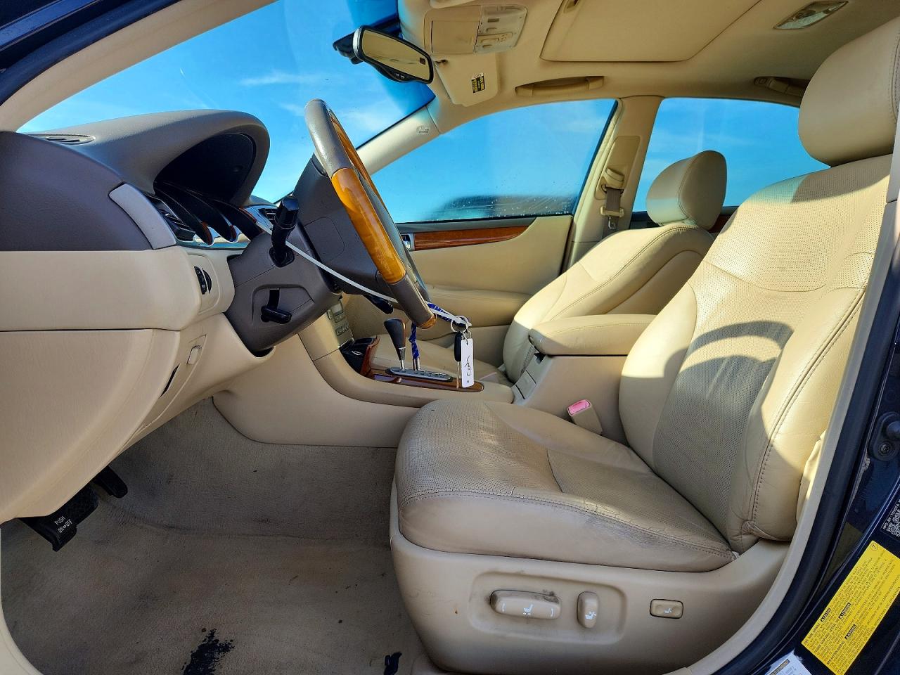 2005 Lexus Es 330 Blue vin: JTHBA30G855139225