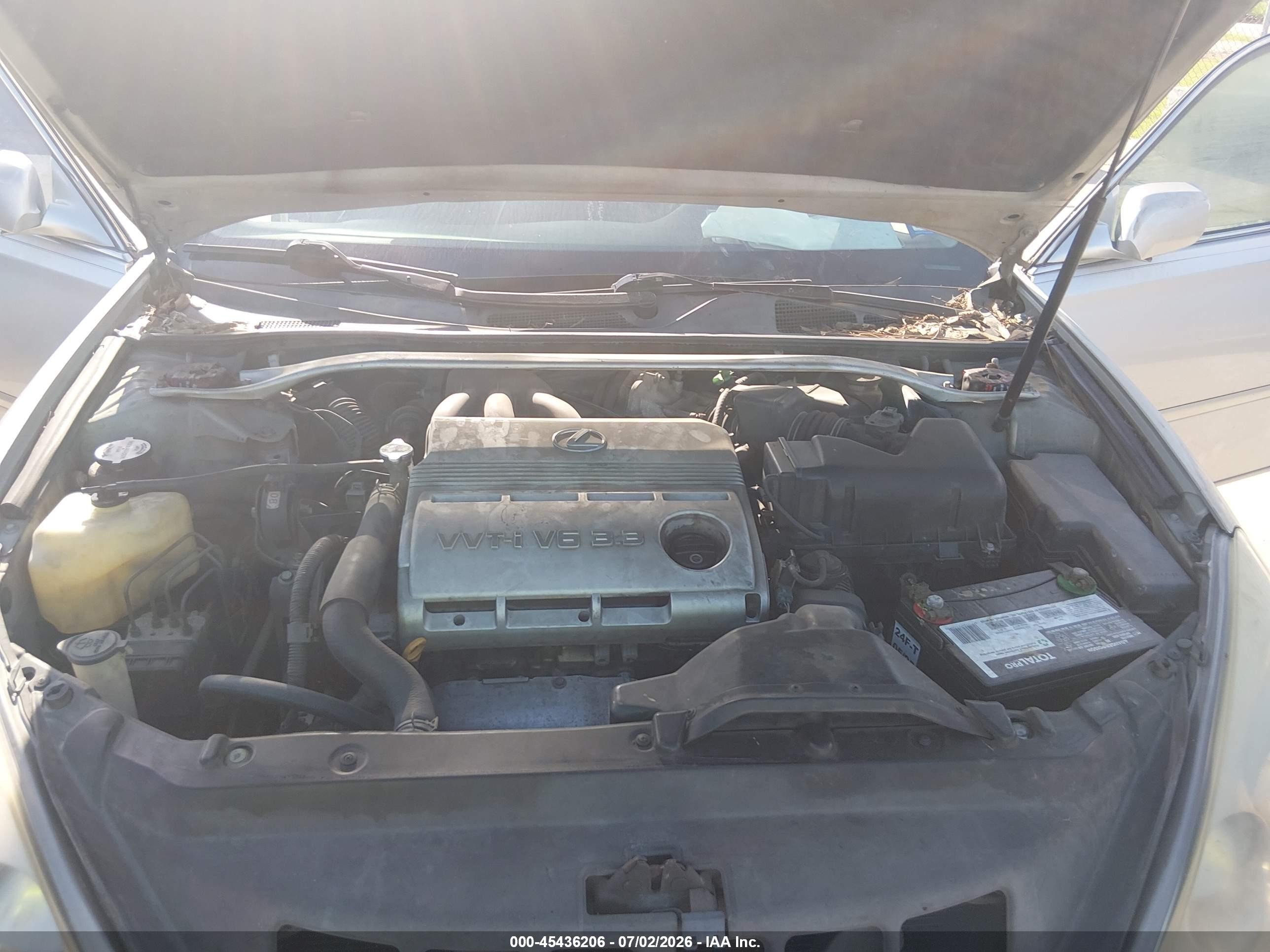 2004 Lexus Es 330   Silver vin: JTHBA30G940001415