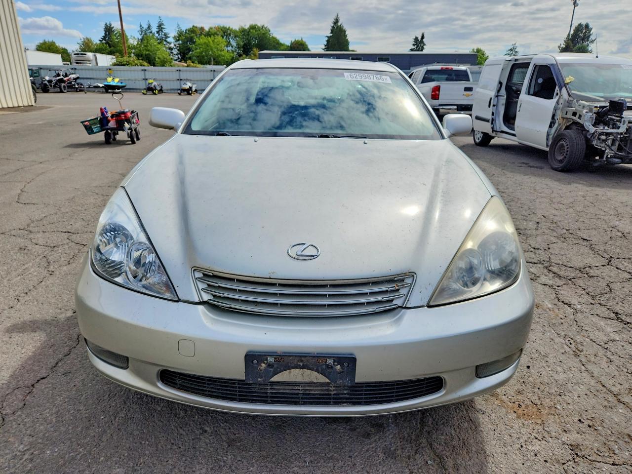 2004 Lexus Es 330 Beige vin: JTHBA30G940009661