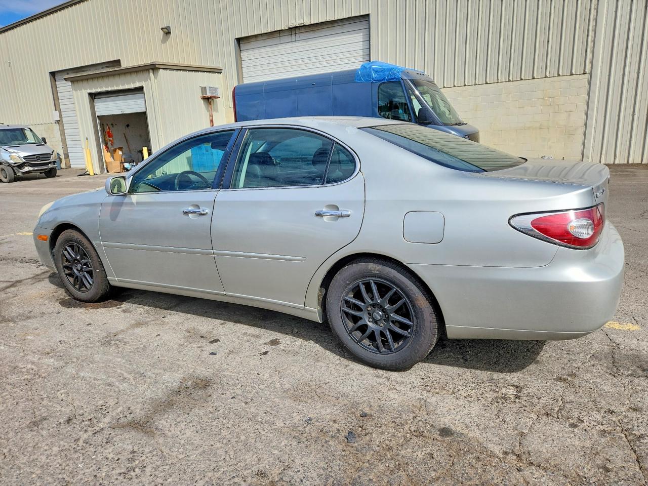 2004 Lexus Es 330 Beige vin: JTHBA30G940009661