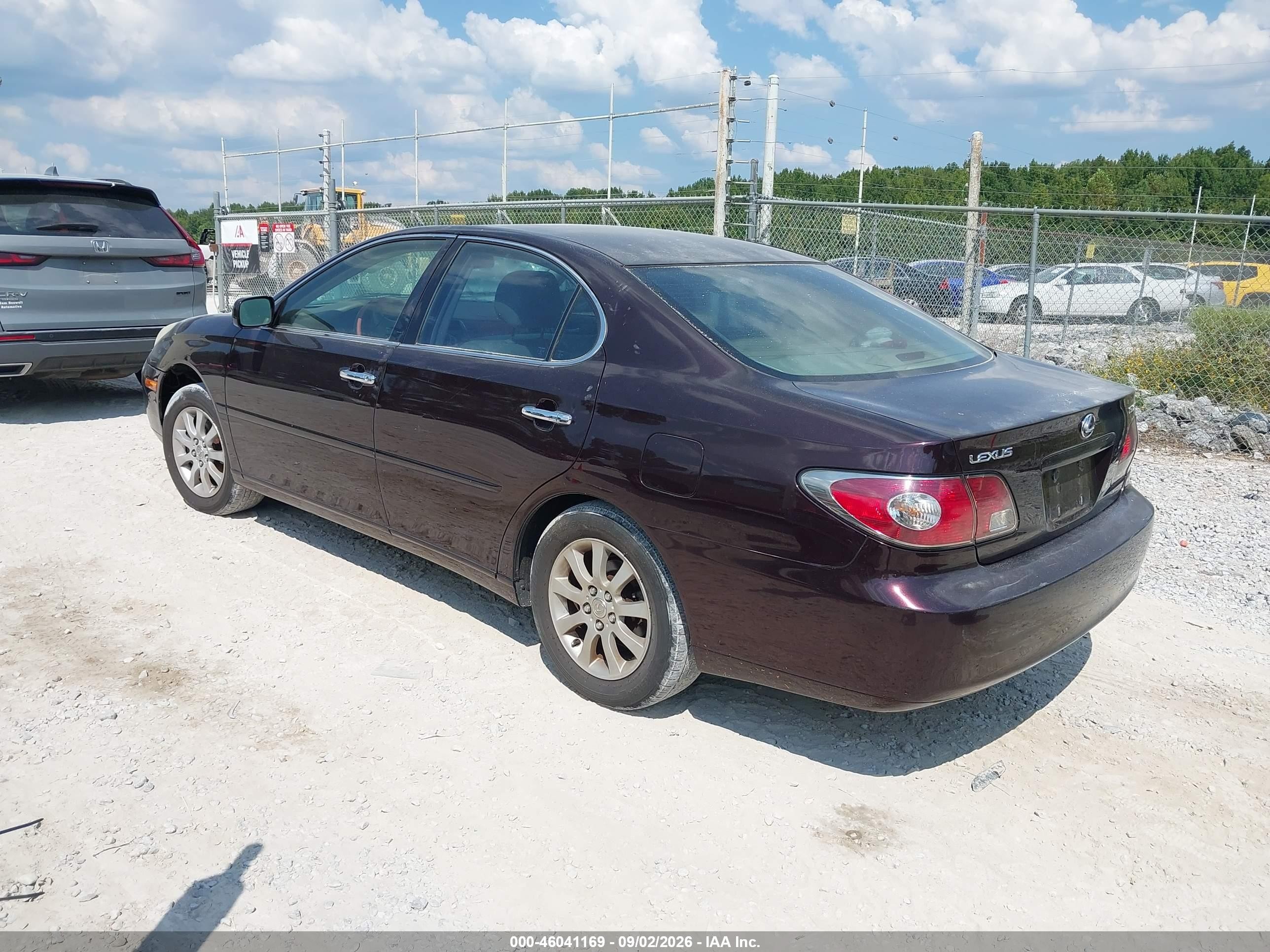 2004 Lexus Es 330   Maroon vin: JTHBA30G945009355