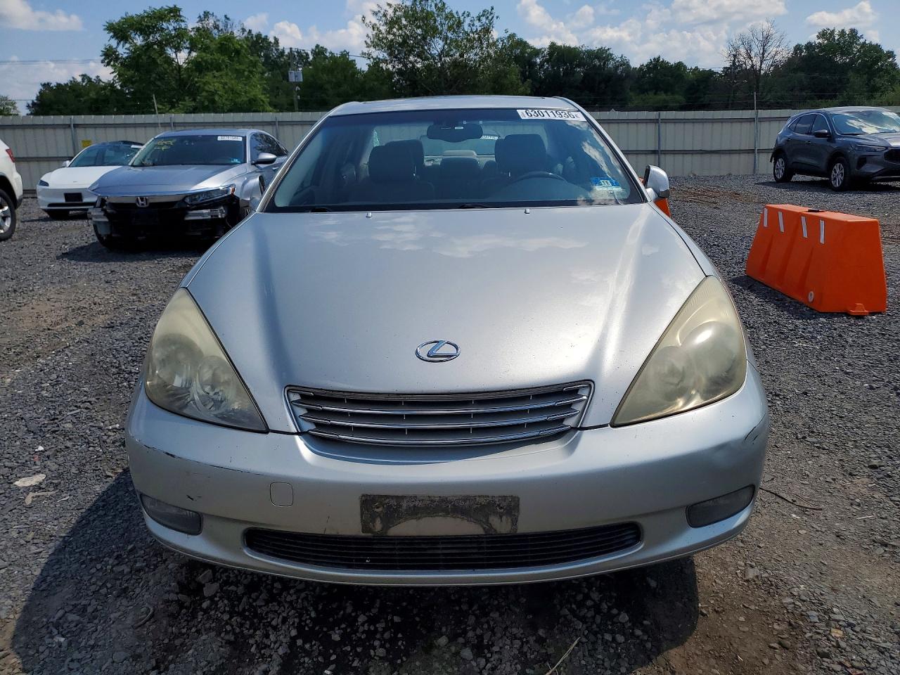 2004 Lexus Es 330 Silver vin: JTHBA30G945013454