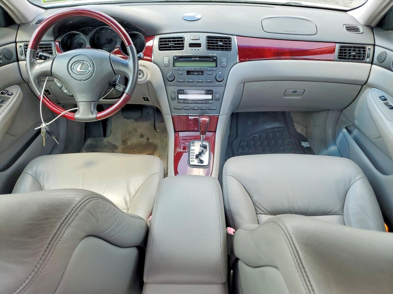 2004 Lexus Es 330 Silver vin: JTHBA30G945013454