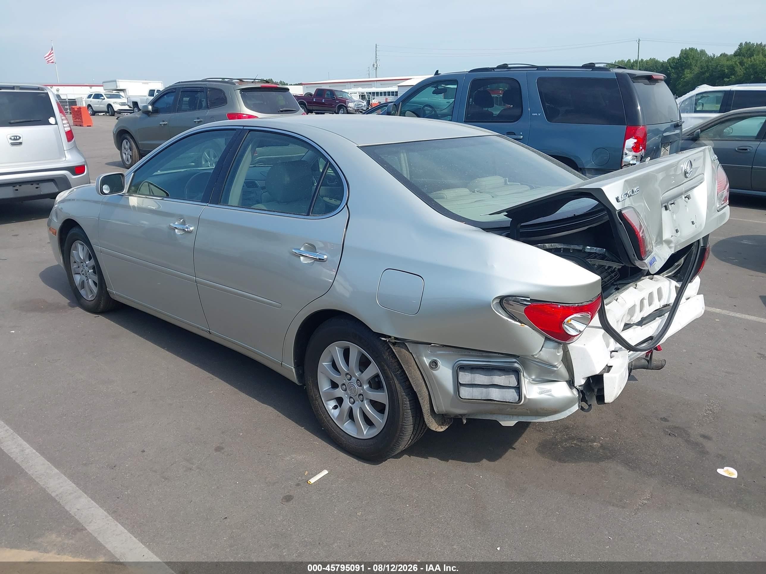 2004 Lexus Es 330   Silver vin: JTHBA30G945027760