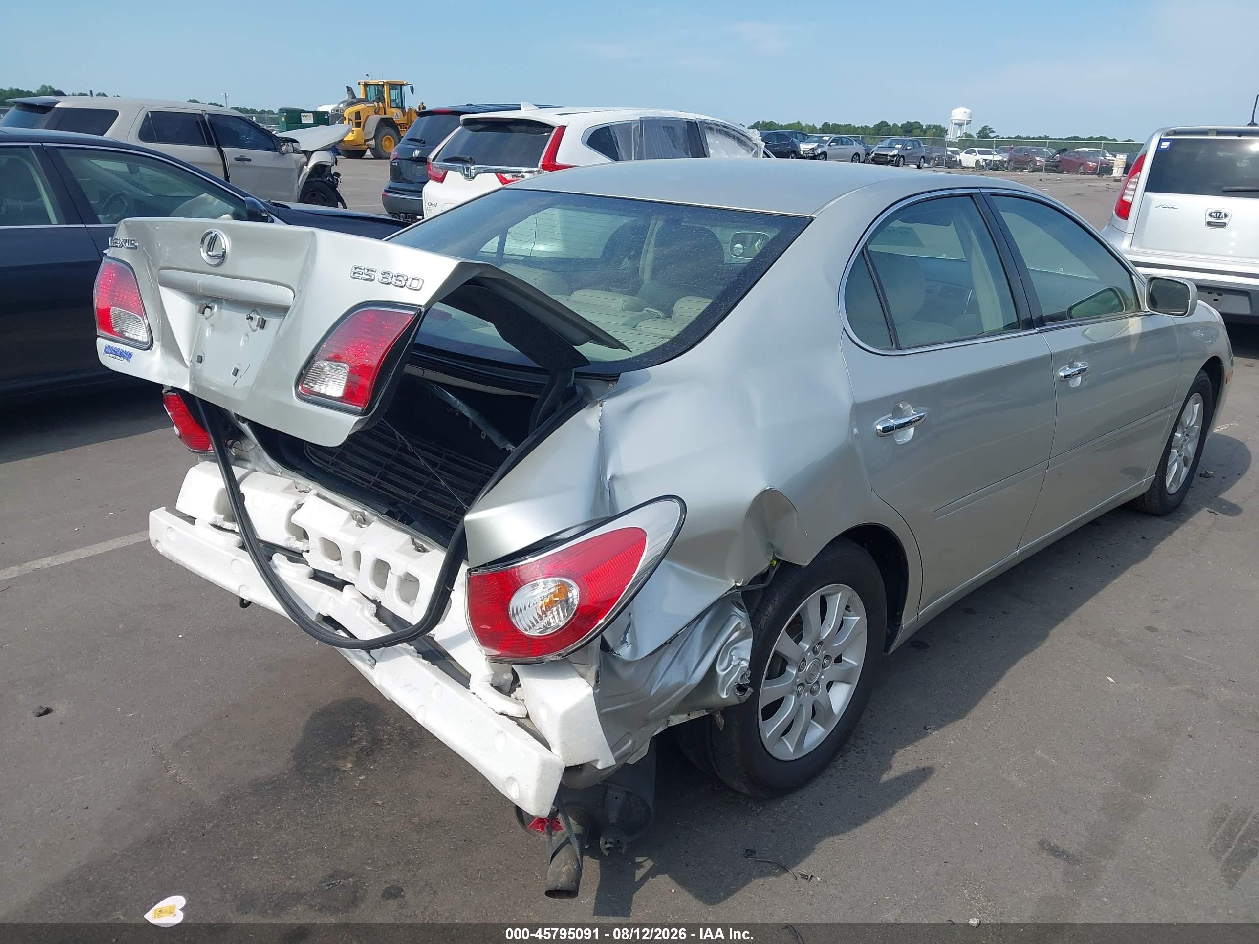 2004 Lexus Es 330   Silver vin: JTHBA30G945027760