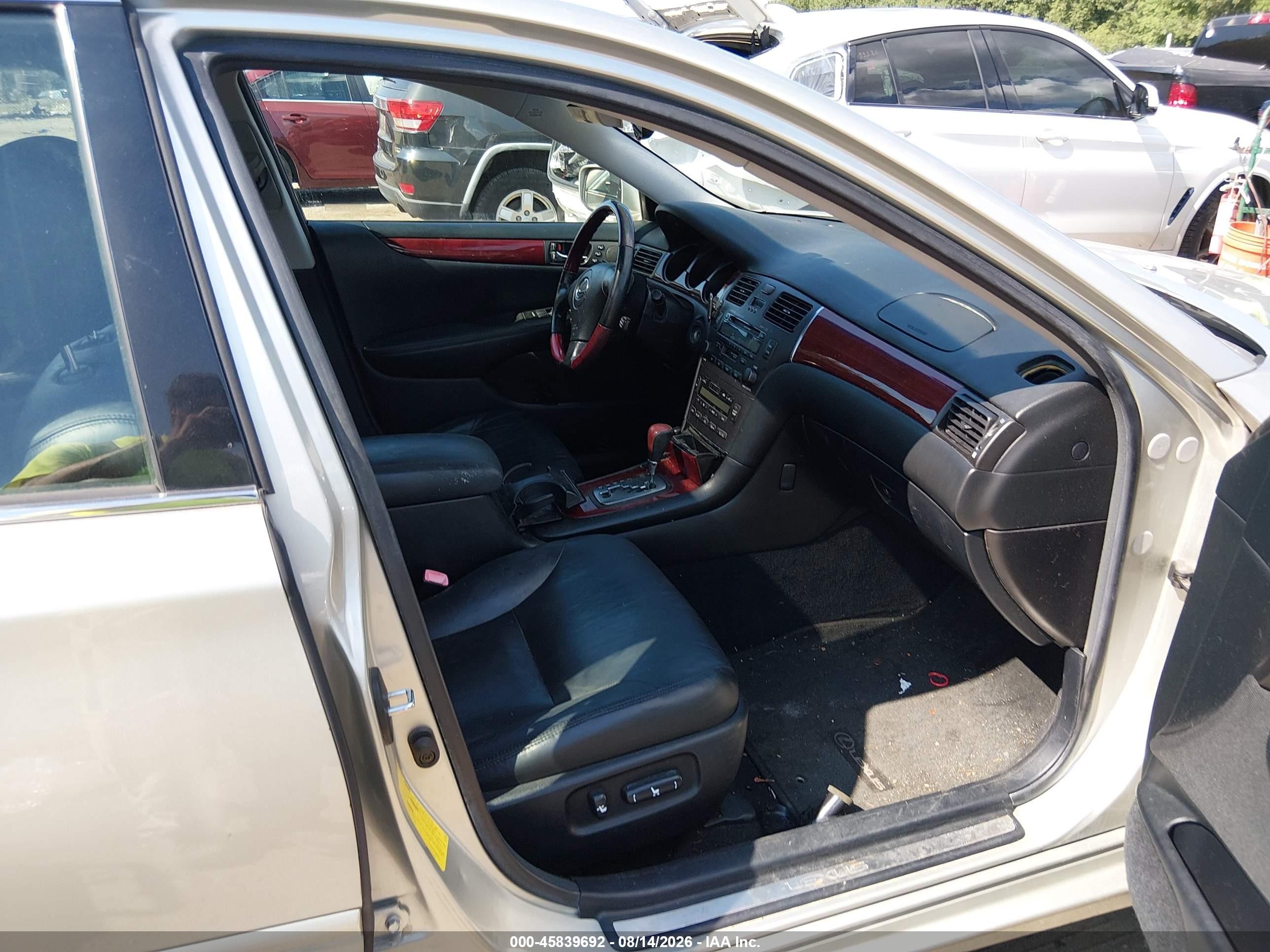 2004 Lexus Es 330   Серебряный vin: JTHBA30G945028861