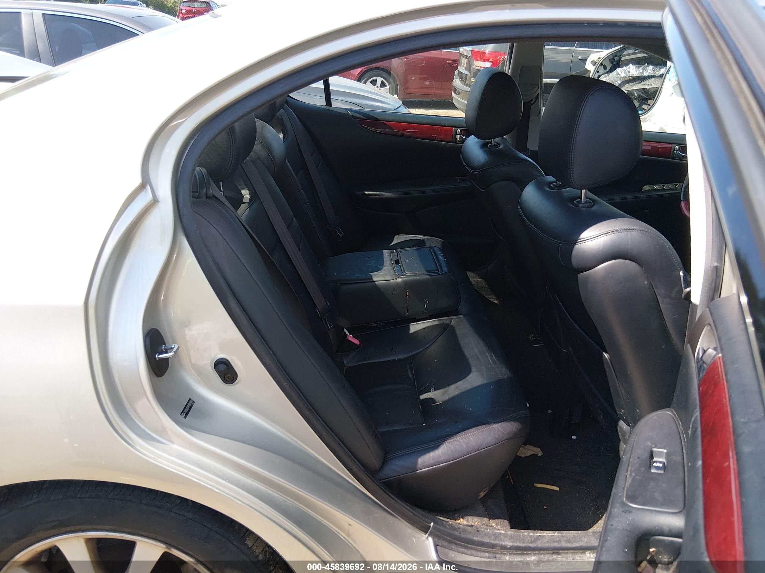 2004 Lexus Es 330   Серебряный vin: JTHBA30G945028861