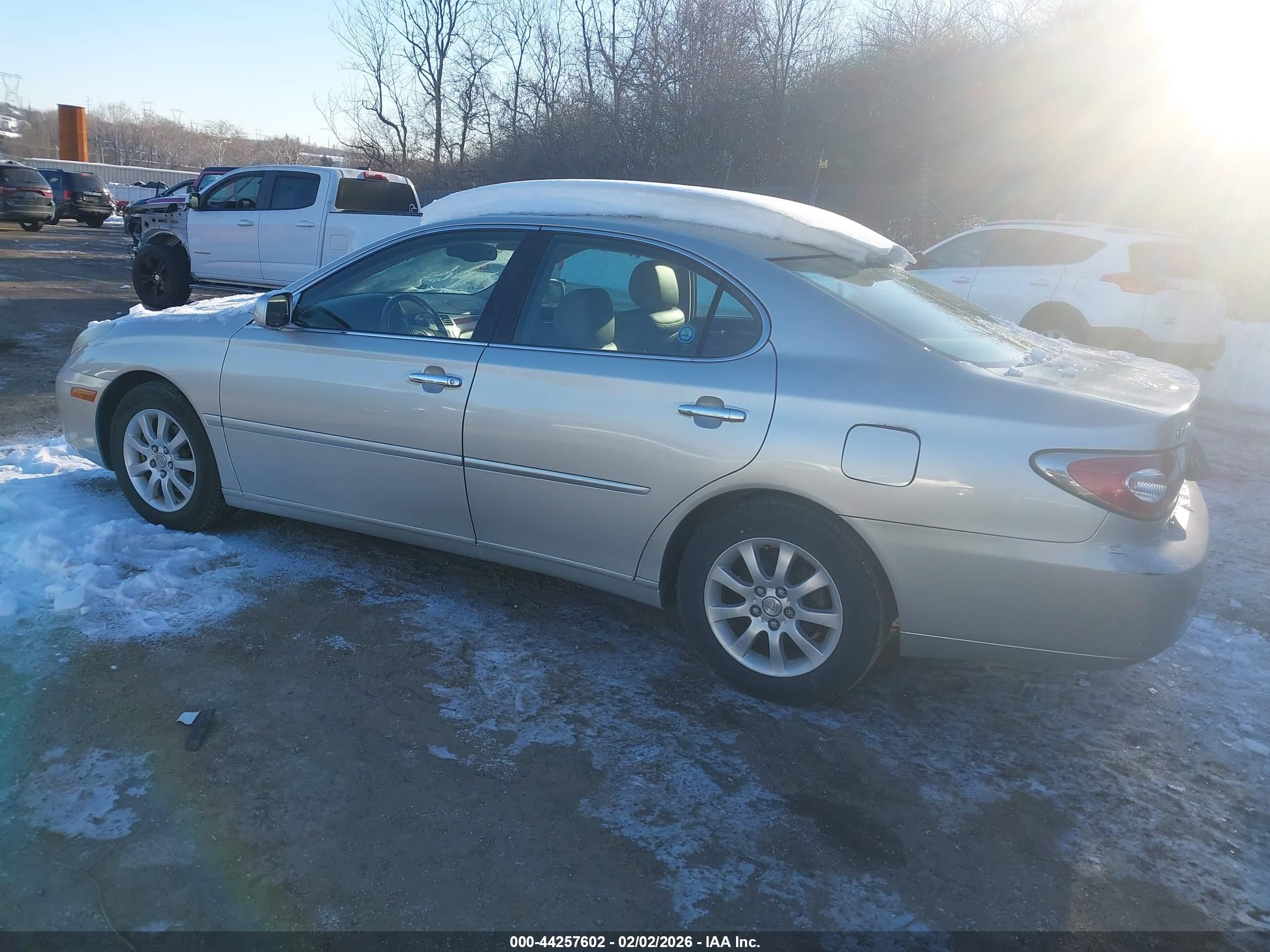 2004 Lexus Es 330   Silver vin: JTHBA30G945032828