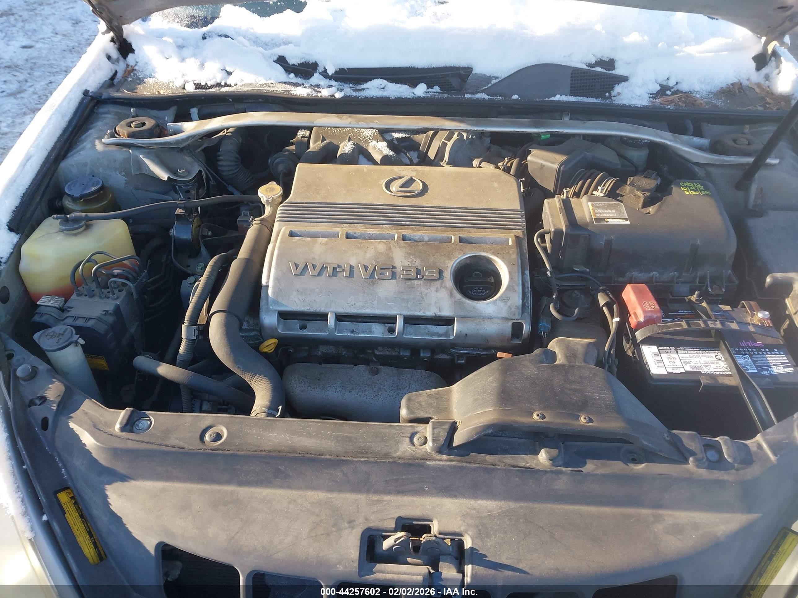 2004 Lexus Es 330   Silver vin: JTHBA30G945032828