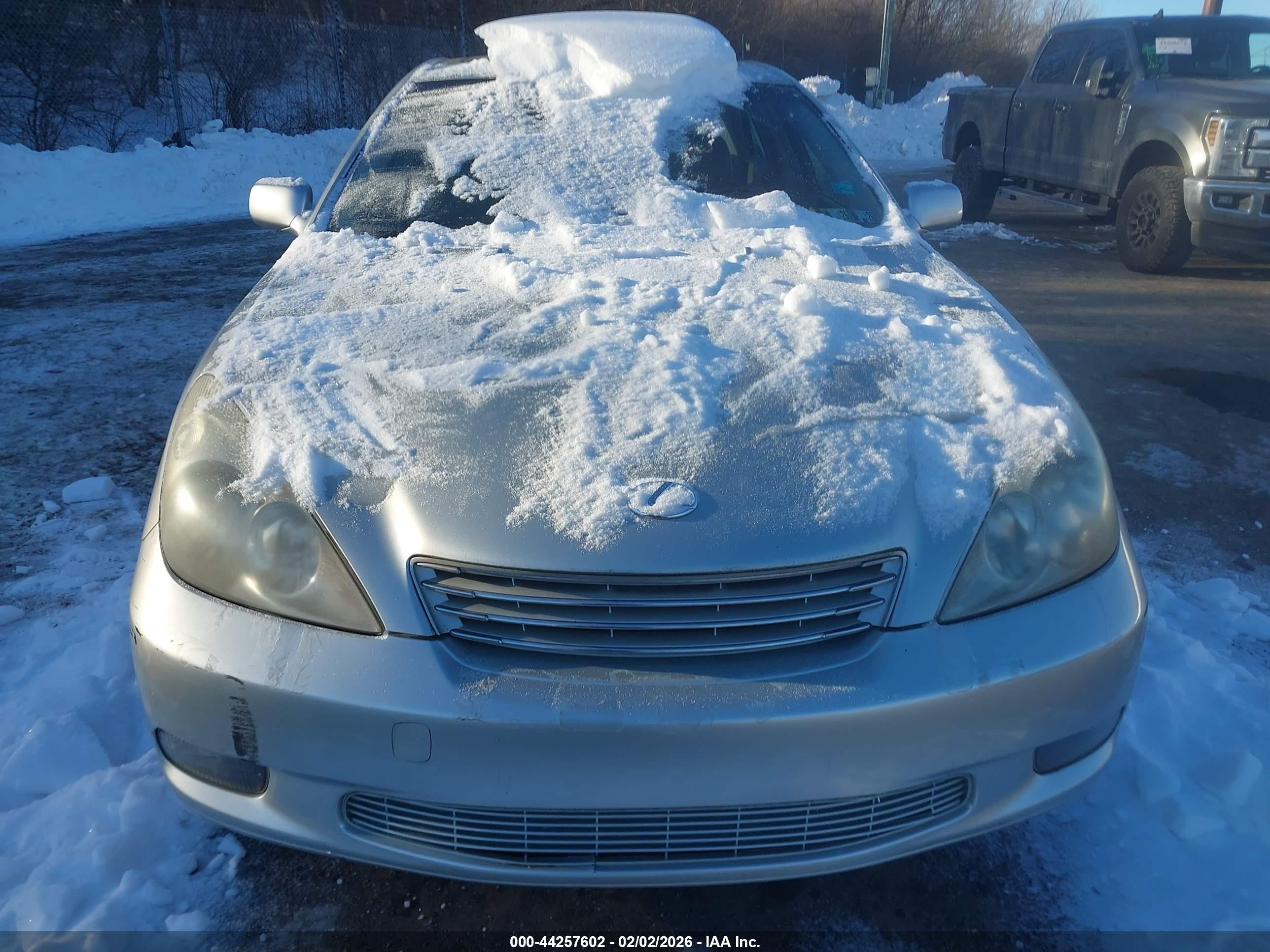 2004 Lexus Es 330   Silver vin: JTHBA30G945032828