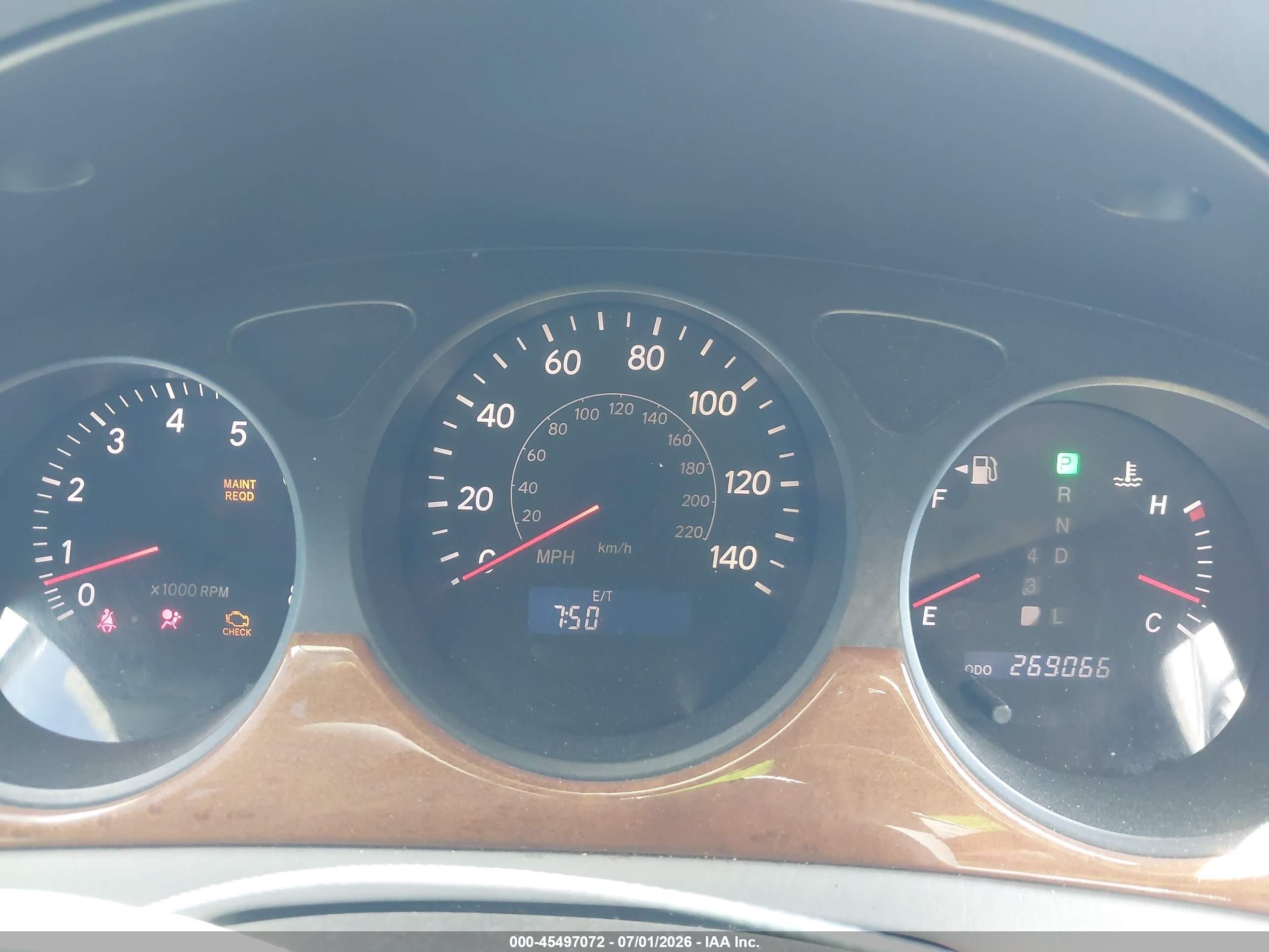2005 Lexus Es 330   Серебряный vin: JTHBA30G955108484