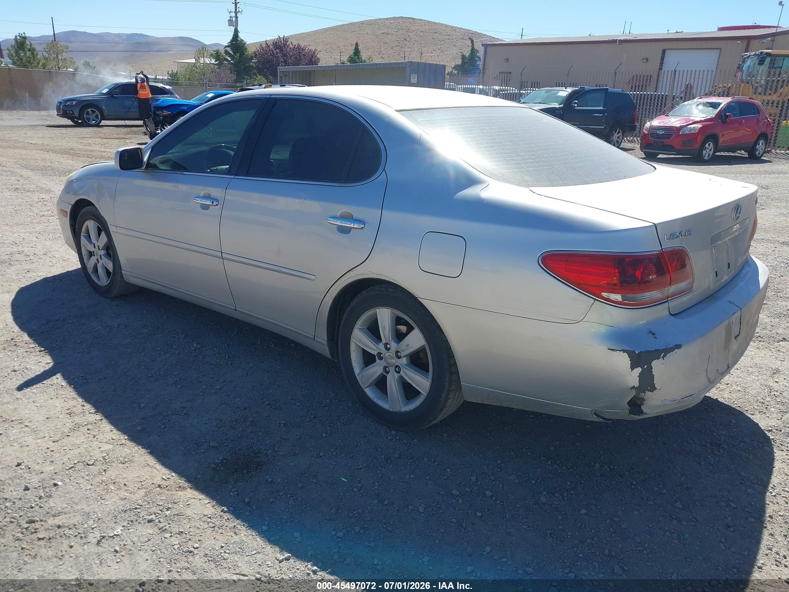 2005 Lexus Es 330   Серебряный vin: JTHBA30G955108484