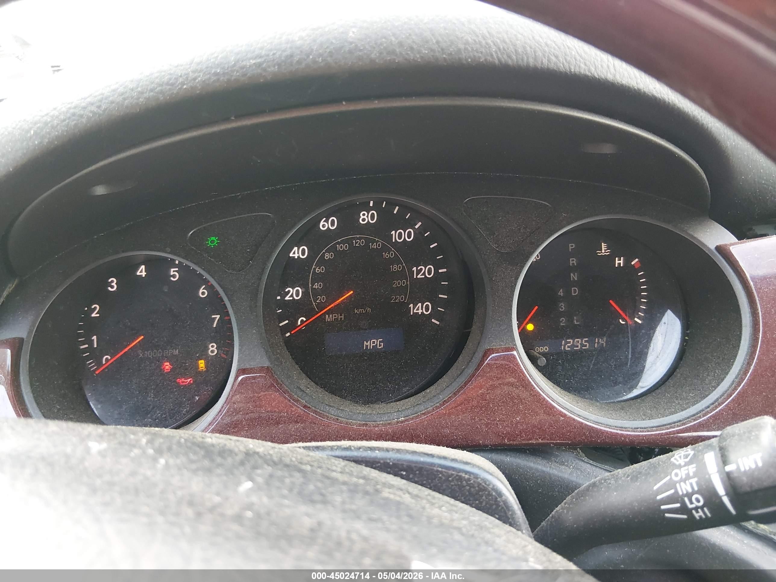 2005 Lexus Es 330   Silver vin: JTHBA30G955121364