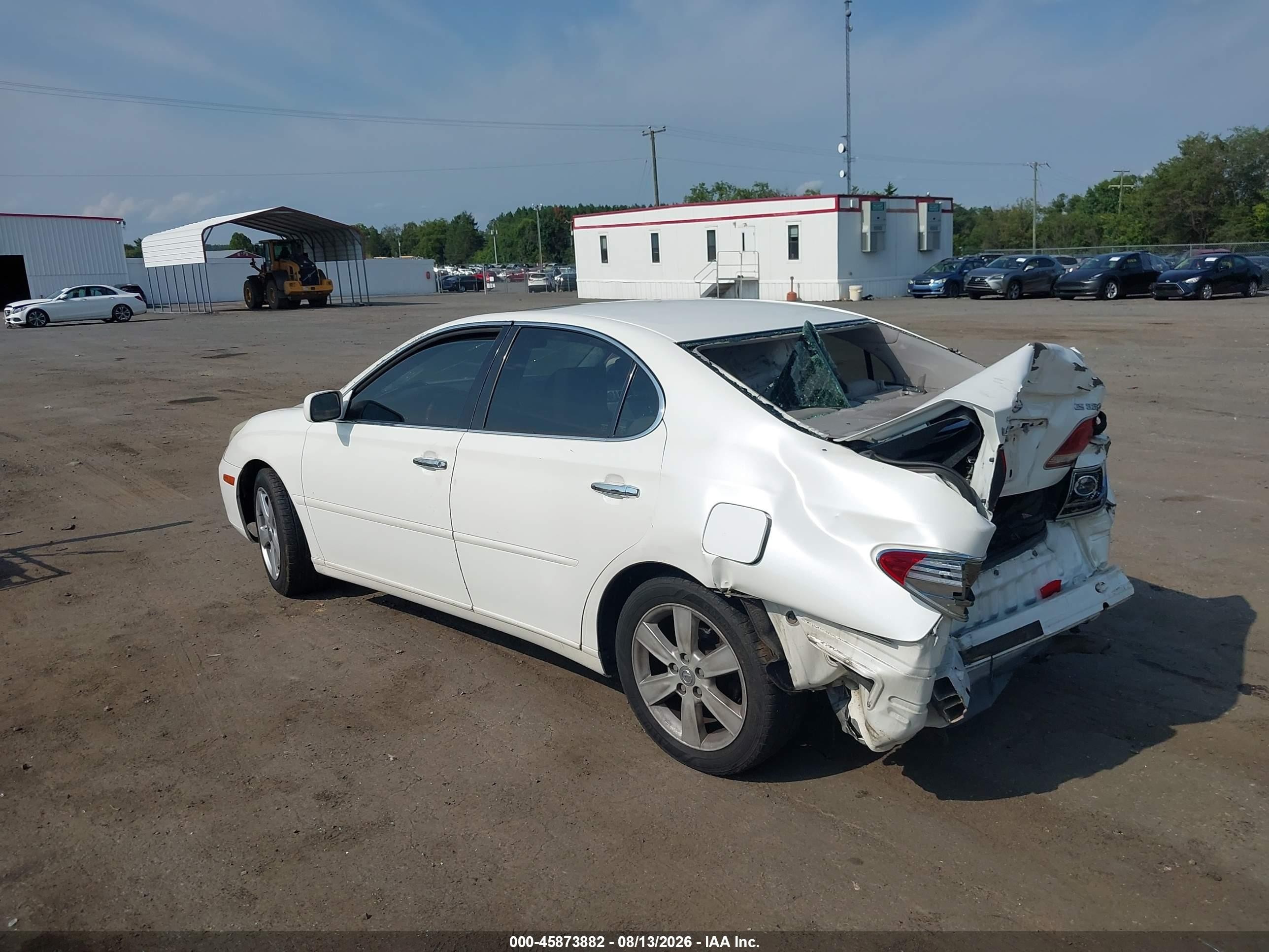 2005 Lexus Es 330   White vin: JTHBA30G955126970