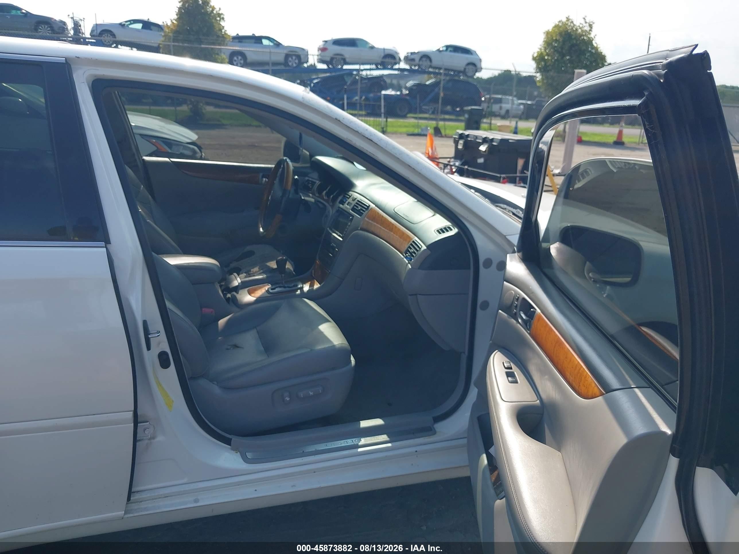 2005 Lexus Es 330   White vin: JTHBA30G955126970