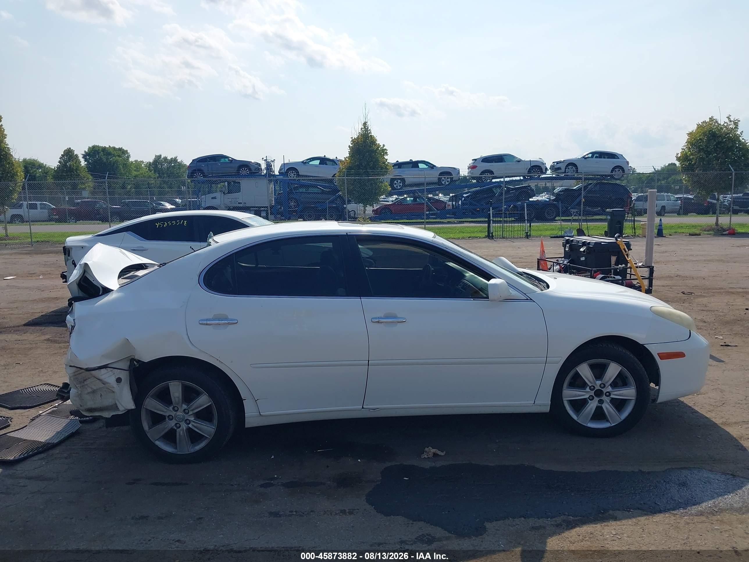 2005 Lexus Es 330   White vin: JTHBA30G955126970