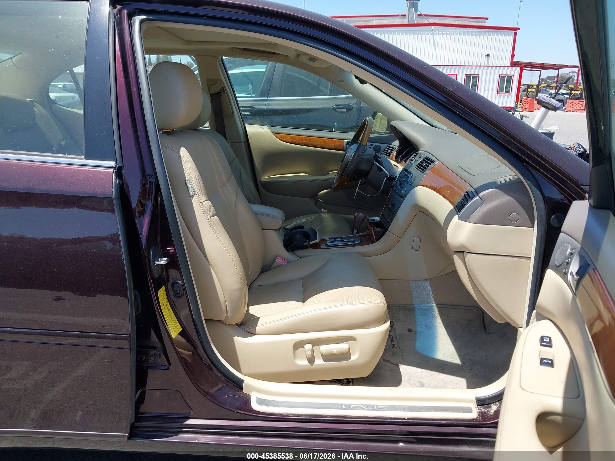 2005 Lexus Es 330 Purple vin: JTHBA30G955127259