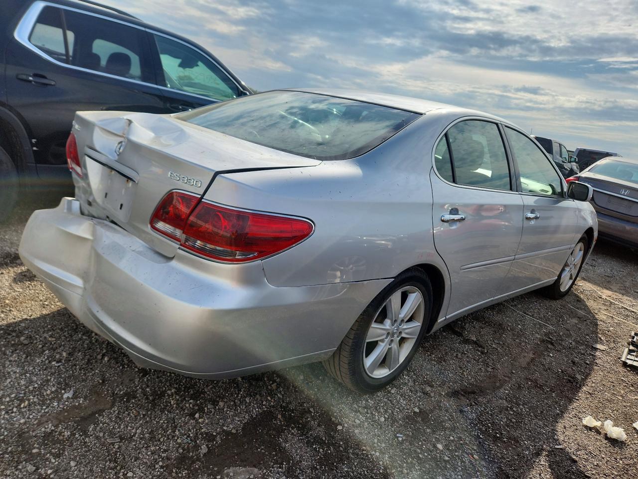 2005 Lexus Es 330 Silver vin: JTHBA30G955127813