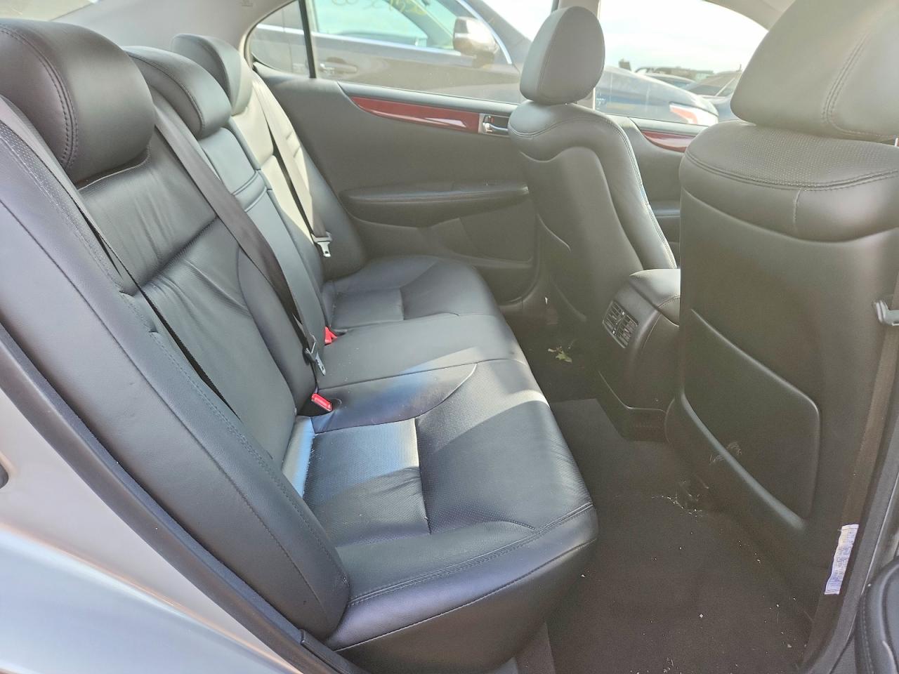 2005 Lexus Es 330 Silver vin: JTHBA30G955127813