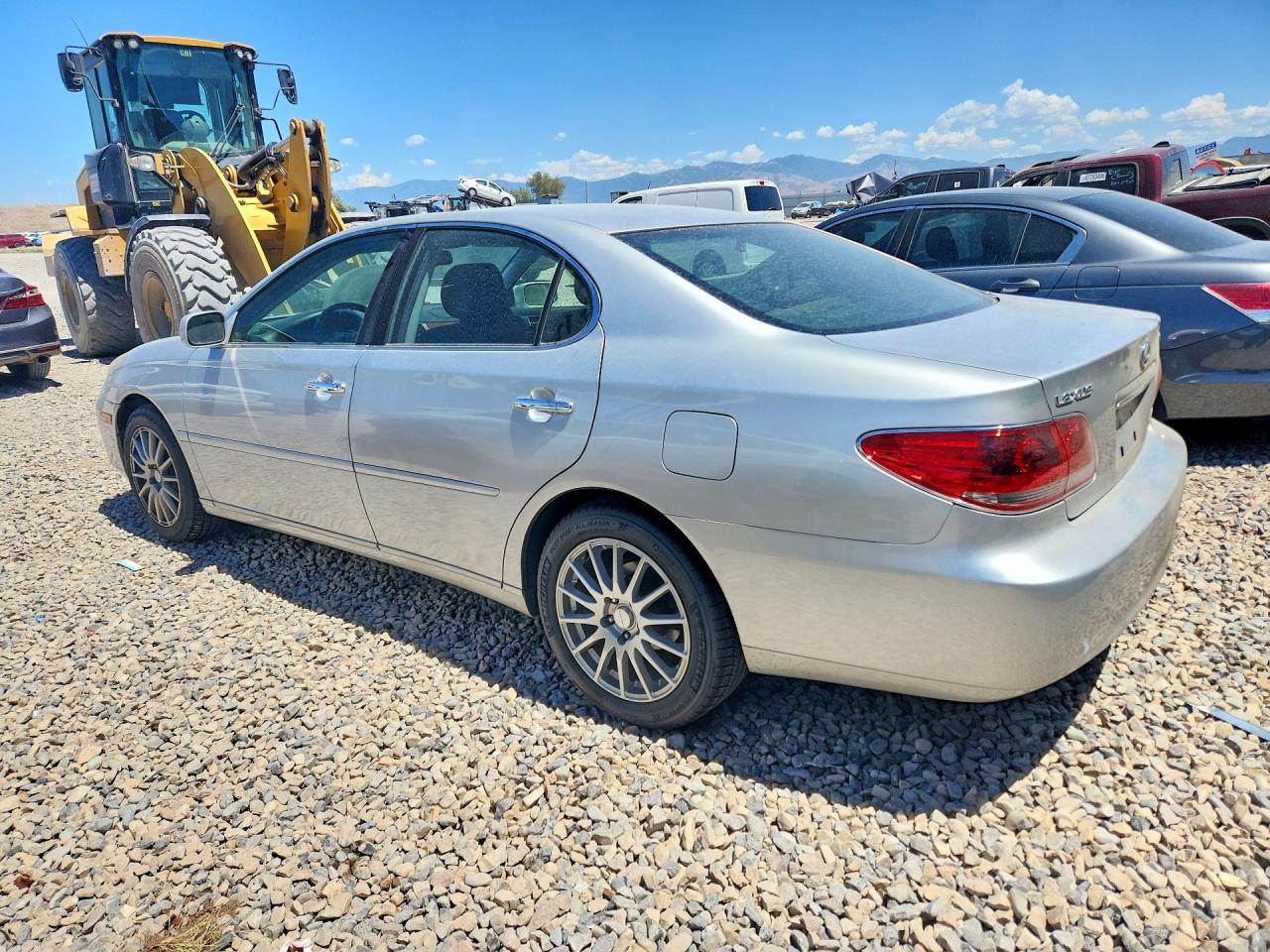 2005 Lexus Es 330 Silver vin: JTHBA30G955131604