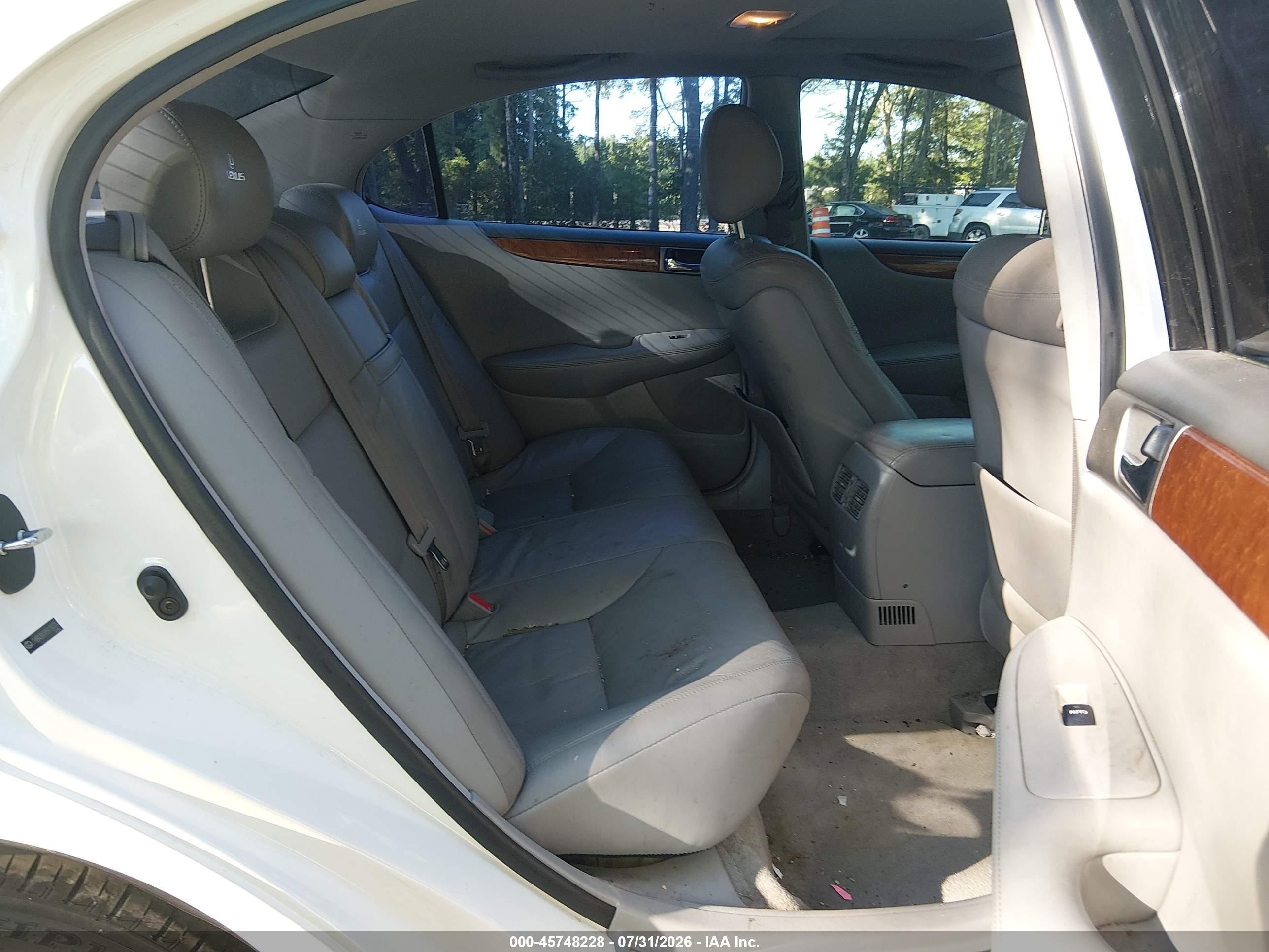 2005 Lexus Es 330   White vin: JTHBA30G955134714