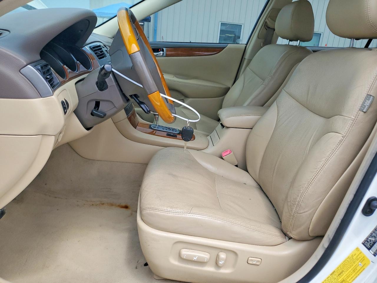 2005 Lexus Es 330 White vin: JTHBA30G955141534