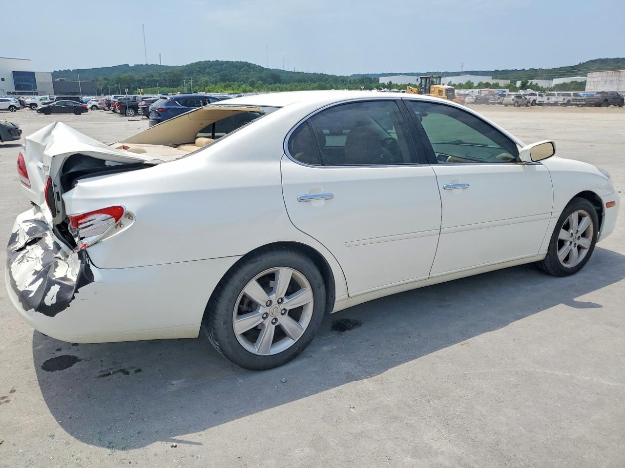2005 Lexus Es 330 White vin: JTHBA30G955141534